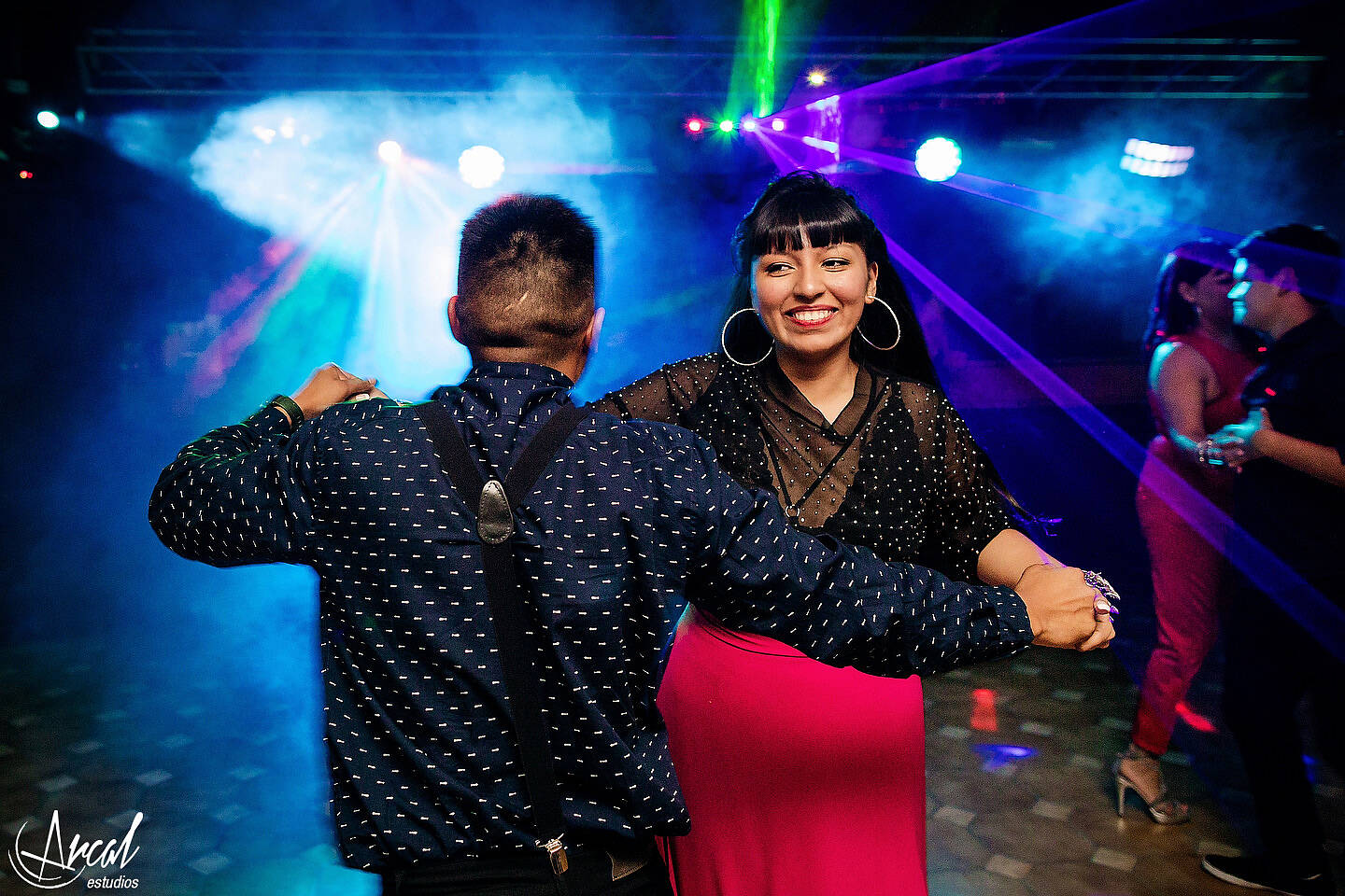 493_Florencia y Samuel_vestido de novia y maquillaje en apart hotel, boda en salón motonáutico, villa carlos pazA