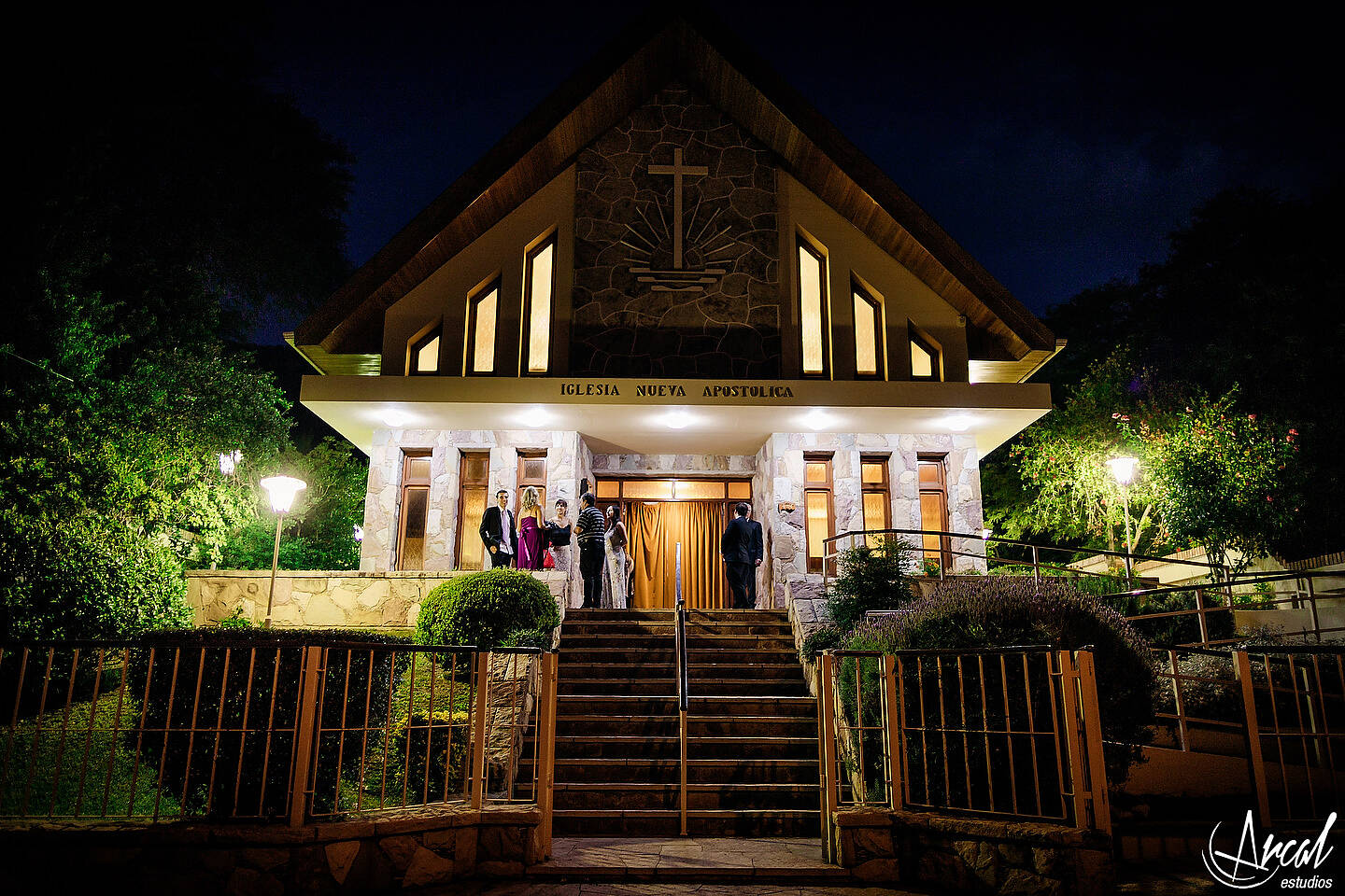 039-ayelen-y-matias-boda-en-iglesia-nueva-aposto-lica-salo-n-malala-carlos-paza-109915