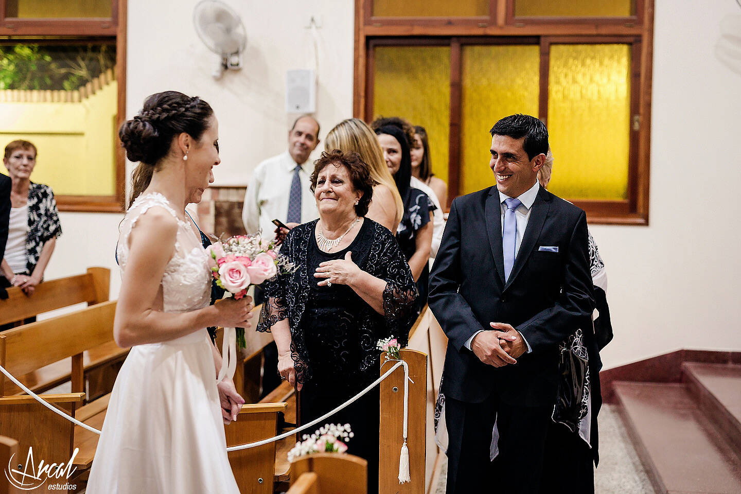 059-ayelen-y-matias-boda-en-iglesia-nueva-aposto-lica-salo-n-malala-carlos-paz-109915