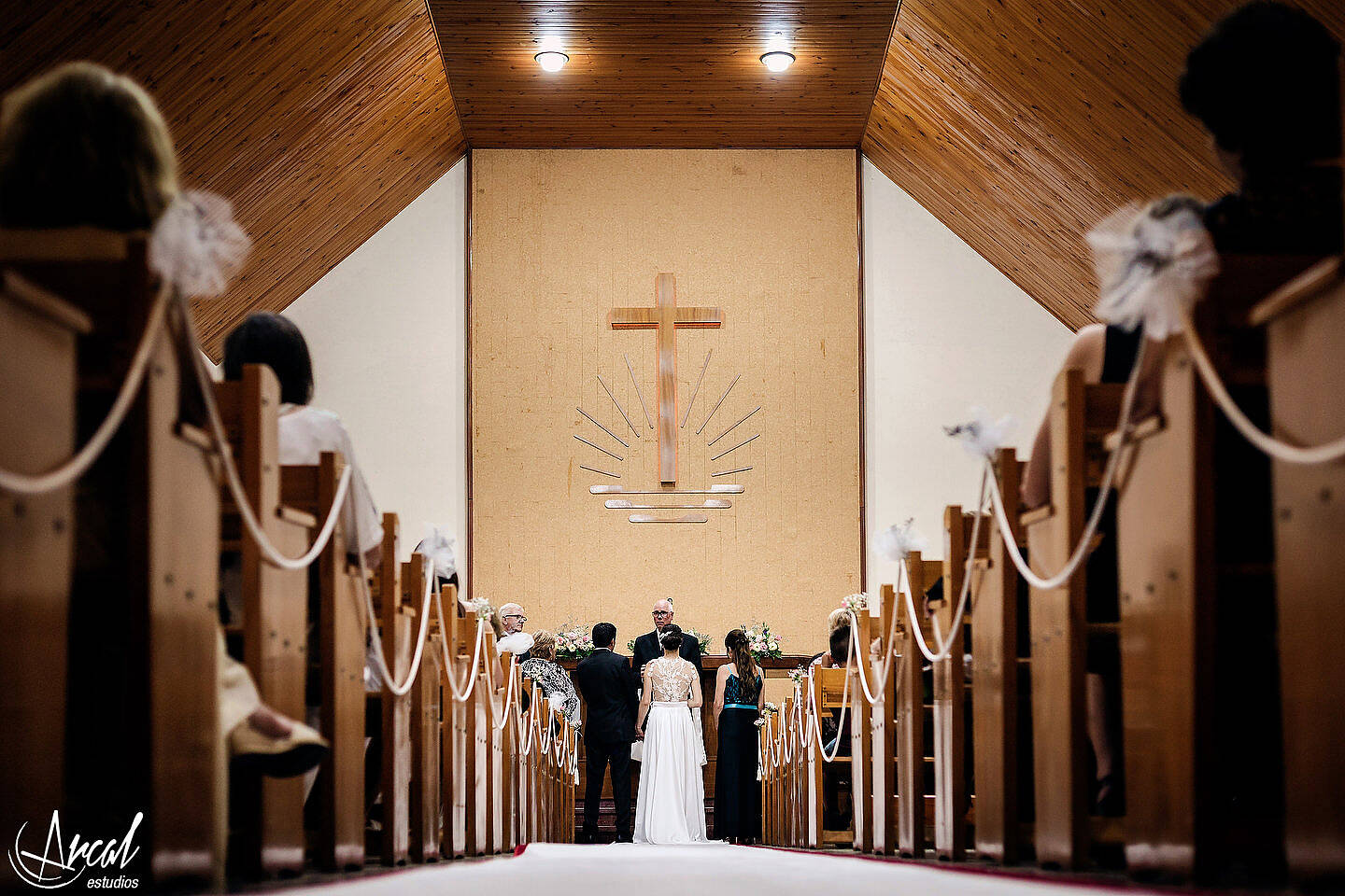 067-ayelen-y-matias-boda-en-iglesia-nueva-aposto-lica-salo-n-malala-carlos-paz-109915