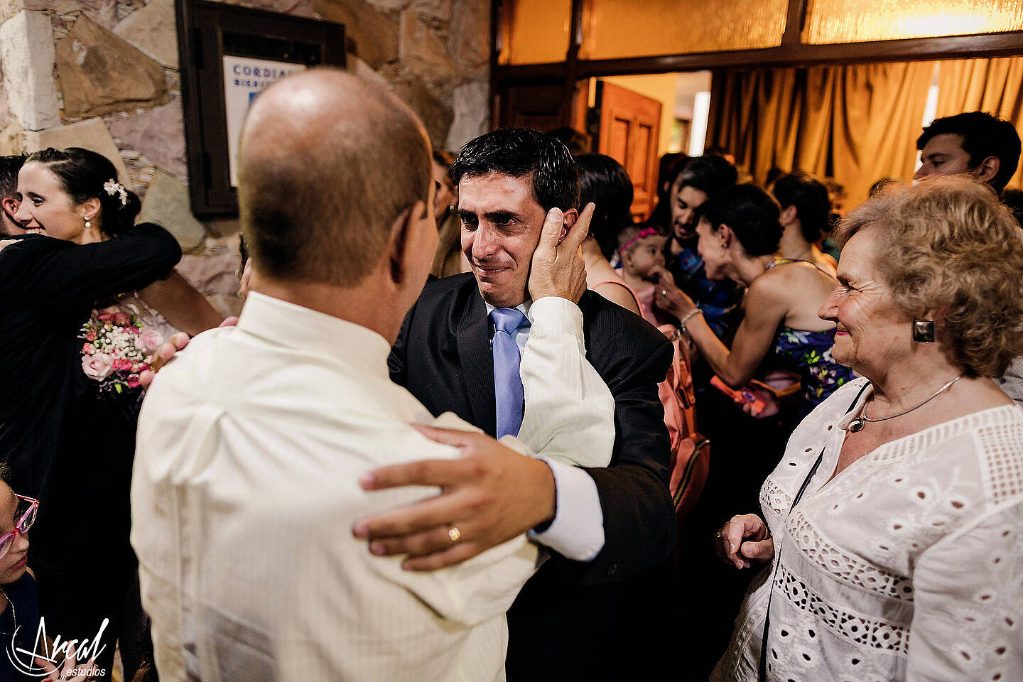 114-ayelen-y-matias-boda-en-iglesia-nueva-aposto-lica-salo-n-malala-carlos-paz-109915