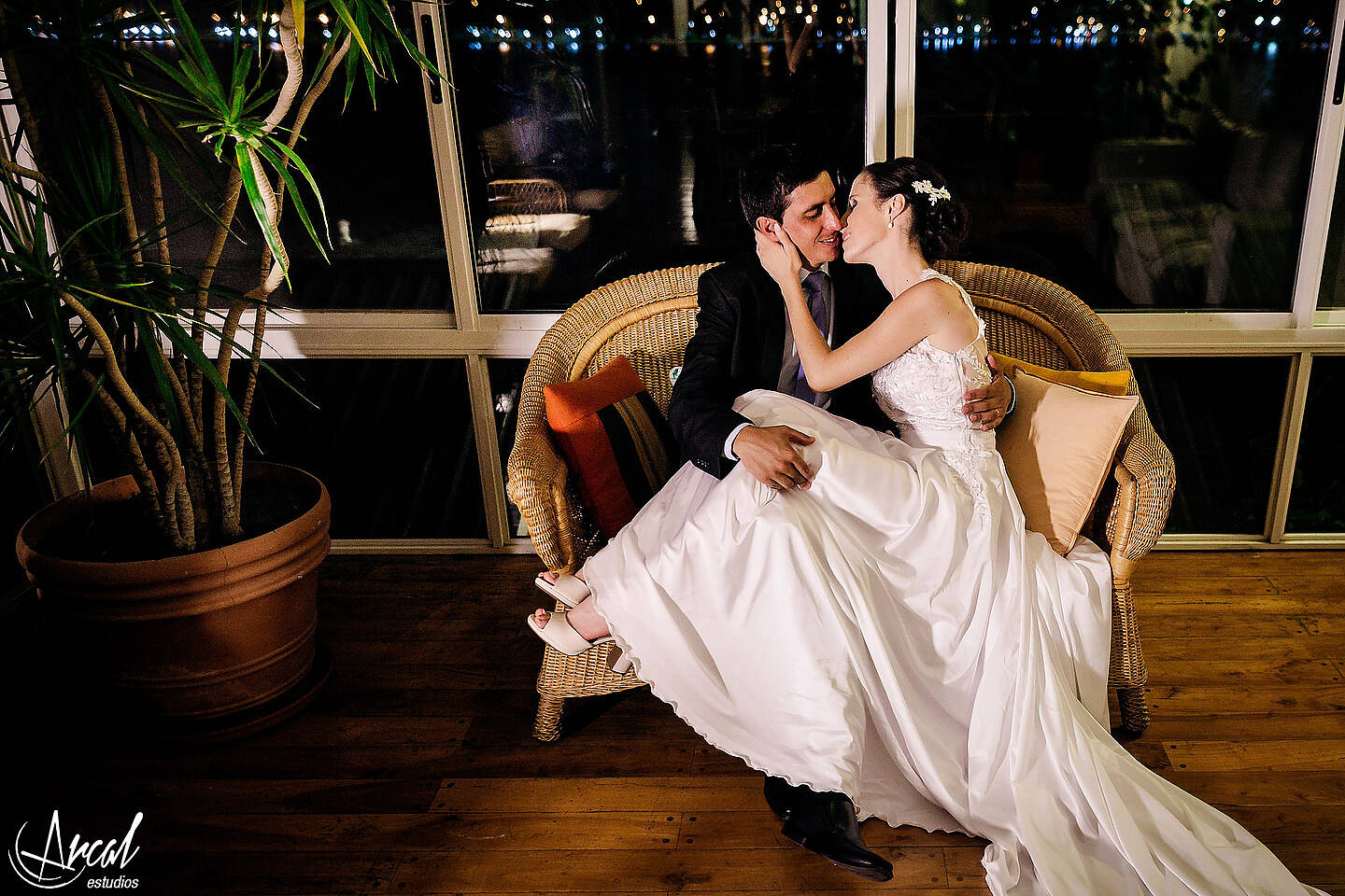 138-ayelen-y-matias-boda-en-iglesia-nueva-aposto-lica-salo-n-malala-carlos-paz-109915