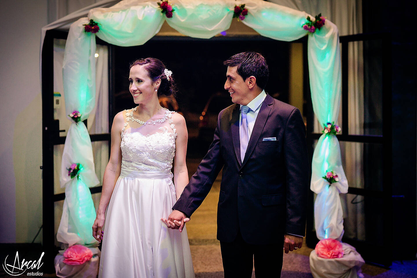 163-ayelen-y-matias-boda-en-iglesia-nueva-aposto-lica-salo-n-malala-carlos-paz-109915