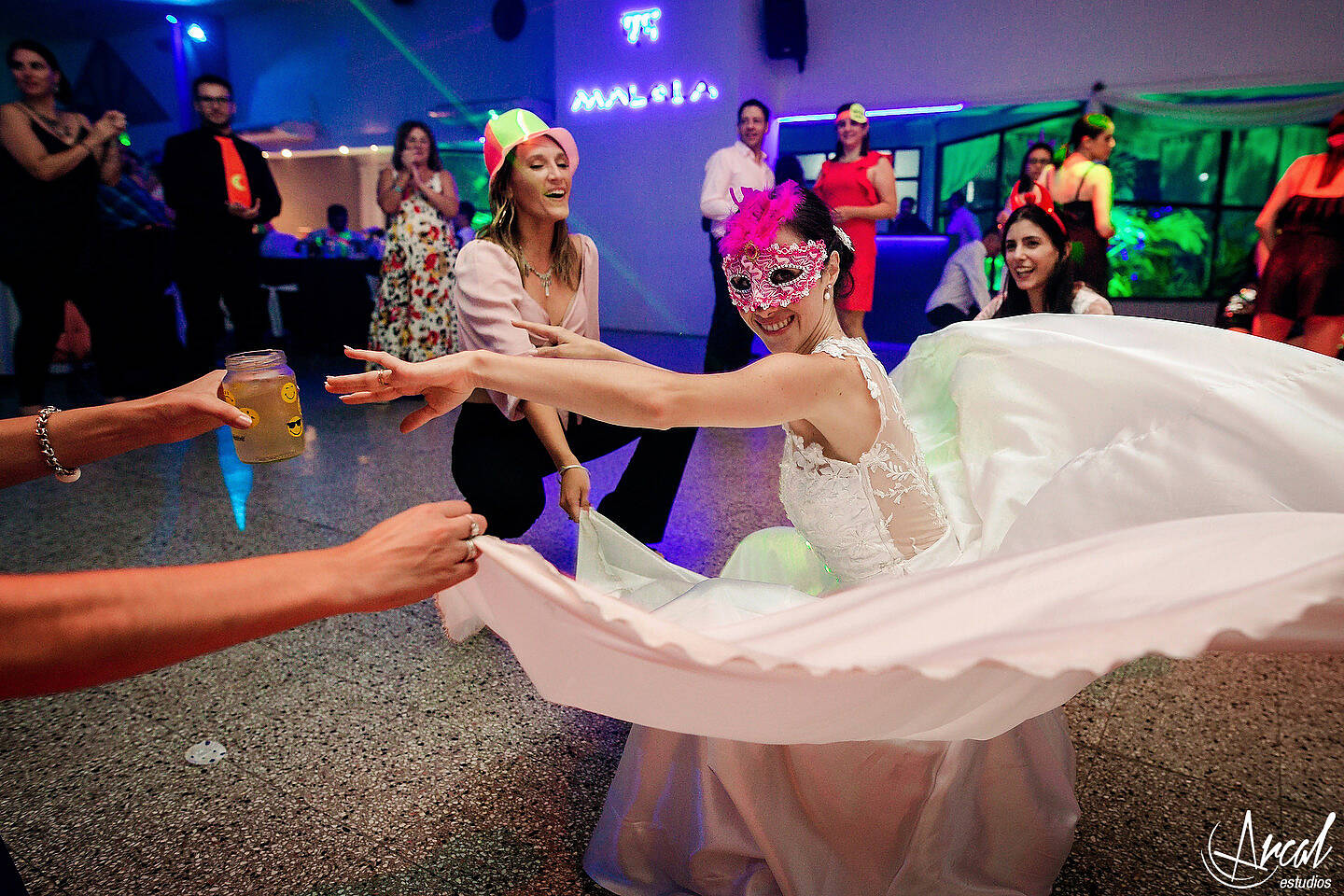 381-ayelen-y-matias-boda-en-iglesia-nueva-aposto-lica-salo-n-malala-carlos-paza-109915