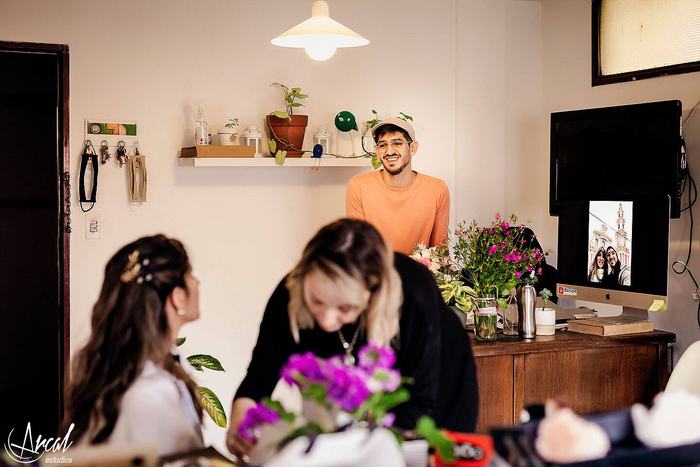006-carla-y-guillermo-casamiento-con-barbijo-o-tapa-boca-por-zoom-registro-civil-de-co-rdoba-fotos-de-novios-en-tribunalesa-119131