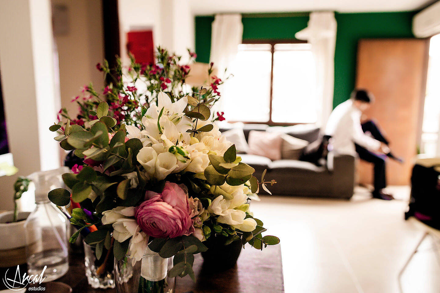 022-carla-y-guillermo-casamiento-con-barbijo-o-tapa-boca-por-zoom-registro-civil-de-co-rdoba-fotos-de-novios-en-tribunalesa-119131