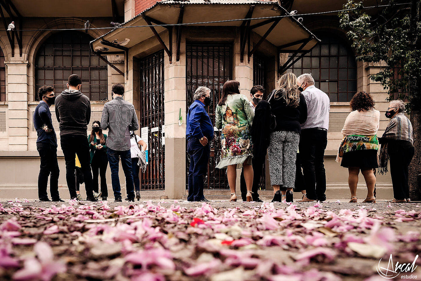 063-carla-y-guillermo-casamiento-con-barbijo-o-tapa-boca-por-zoom-registro-civil-de-co-rdoba-fotos-de-novios-en-tribunales-119131