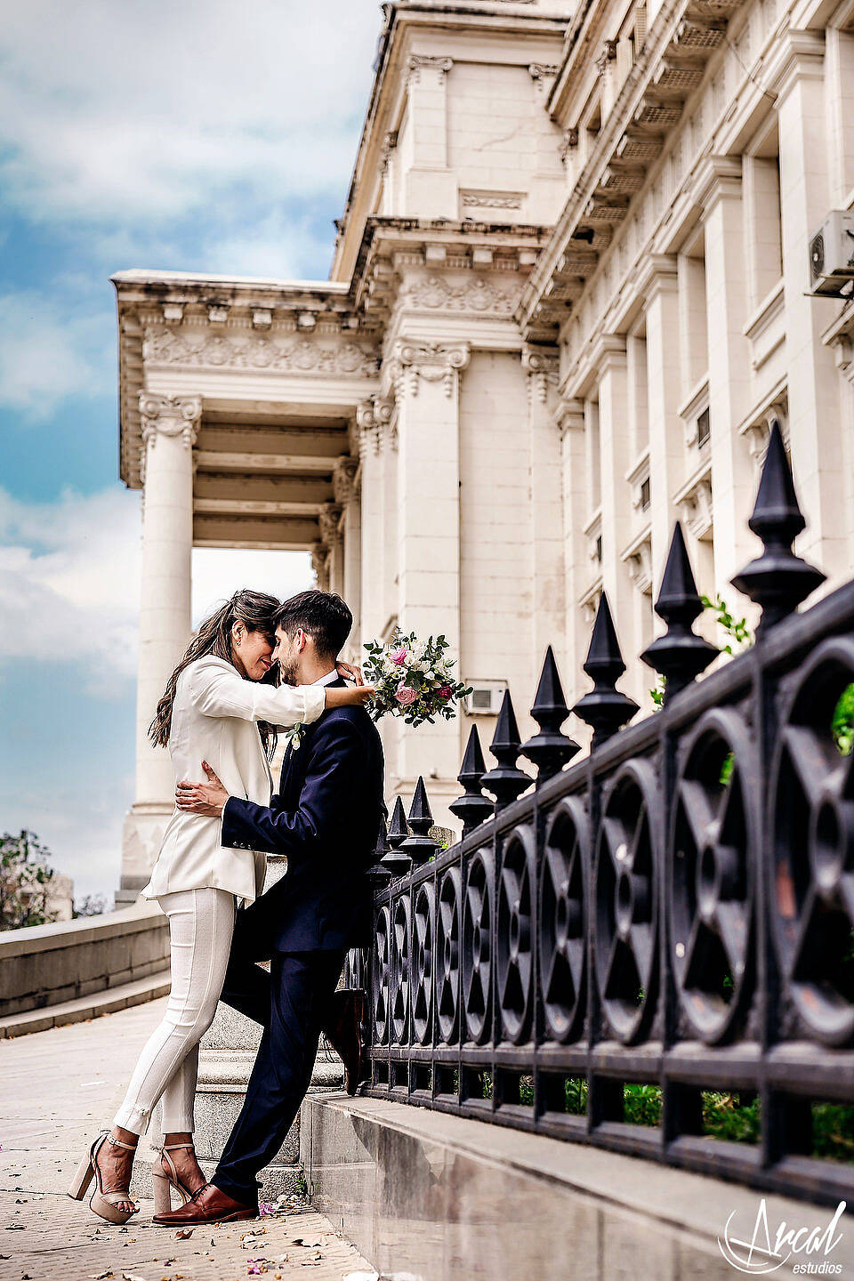 175-carla-y-guillermo-casamiento-con-barbijo-o-tapa-boca-por-zoom-registro-civil-de-co-rdoba-fotos-de-novios-en-tribunales-119131