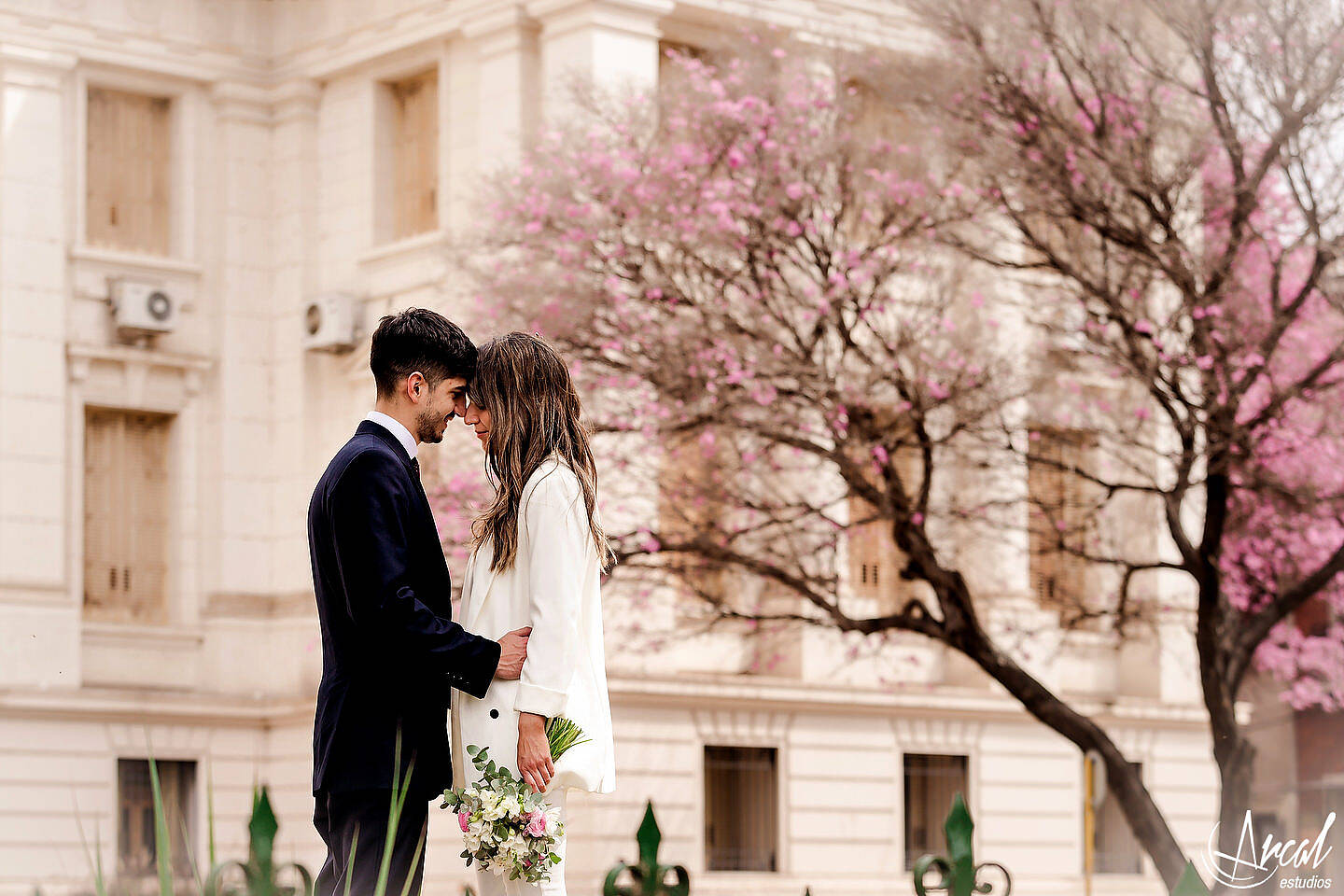 192-carla-y-guillermo-casamiento-con-barbijo-o-tapa-boca-por-zoom-registro-civil-de-co-rdoba-fotos-de-novios-en-tribunales-119131