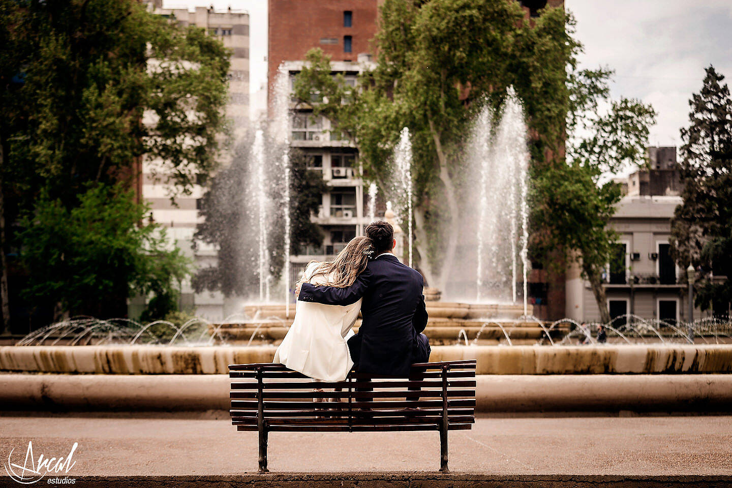 196-carla-y-guillermo-casamiento-con-barbijo-o-tapa-boca-por-zoom-registro-civil-de-co-rdoba-fotos-de-novios-en-tribunalesa-119131