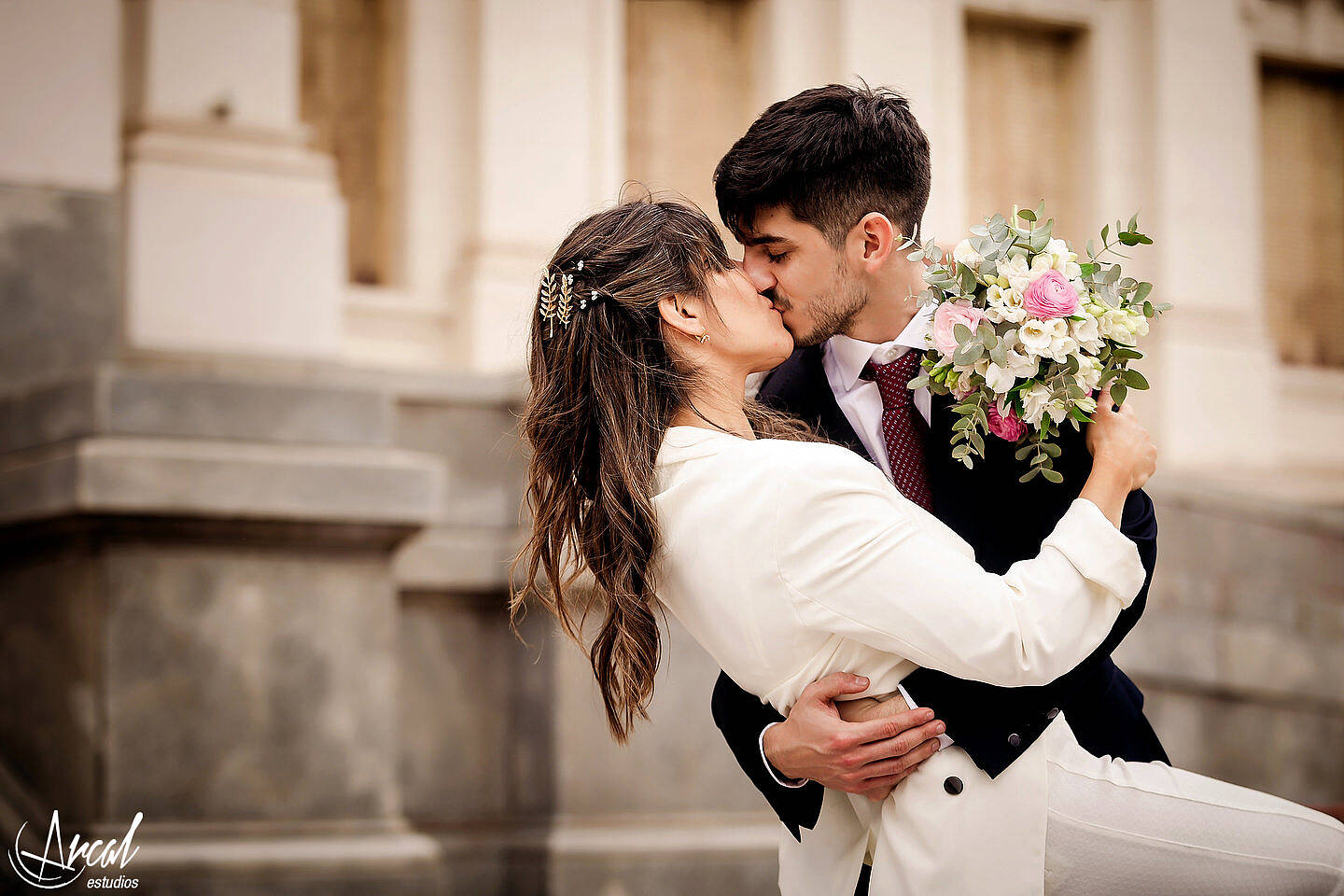 206-carla-y-guillermo-casamiento-con-barbijo-o-tapa-boca-por-zoom-registro-civil-de-co-rdoba-fotos-de-novios-en-tribunalesa-119131