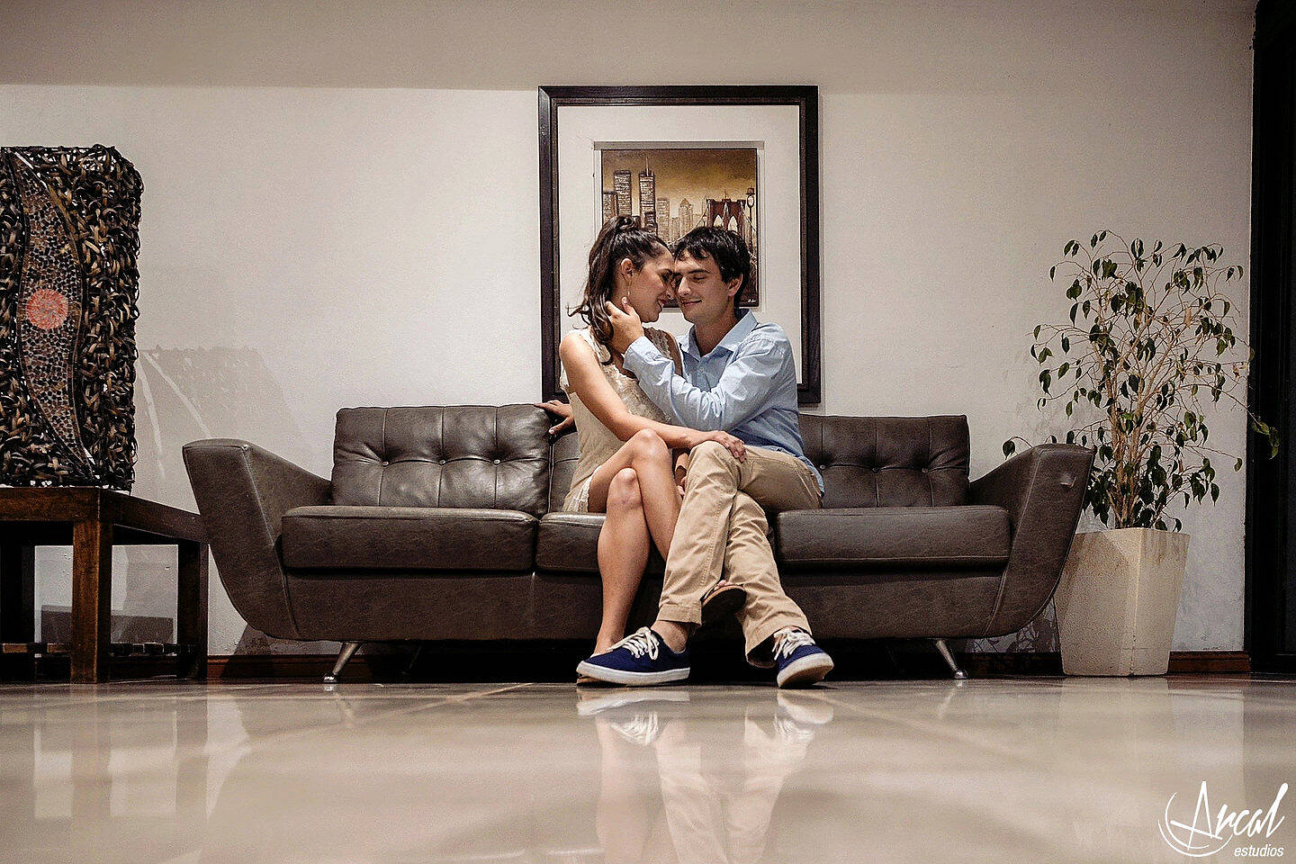 057_Lourdes y Rodrigo, fotos pre-boda, costanera, lago san roque villa carlos paz, fotografías en tagore suites villa del lago_2