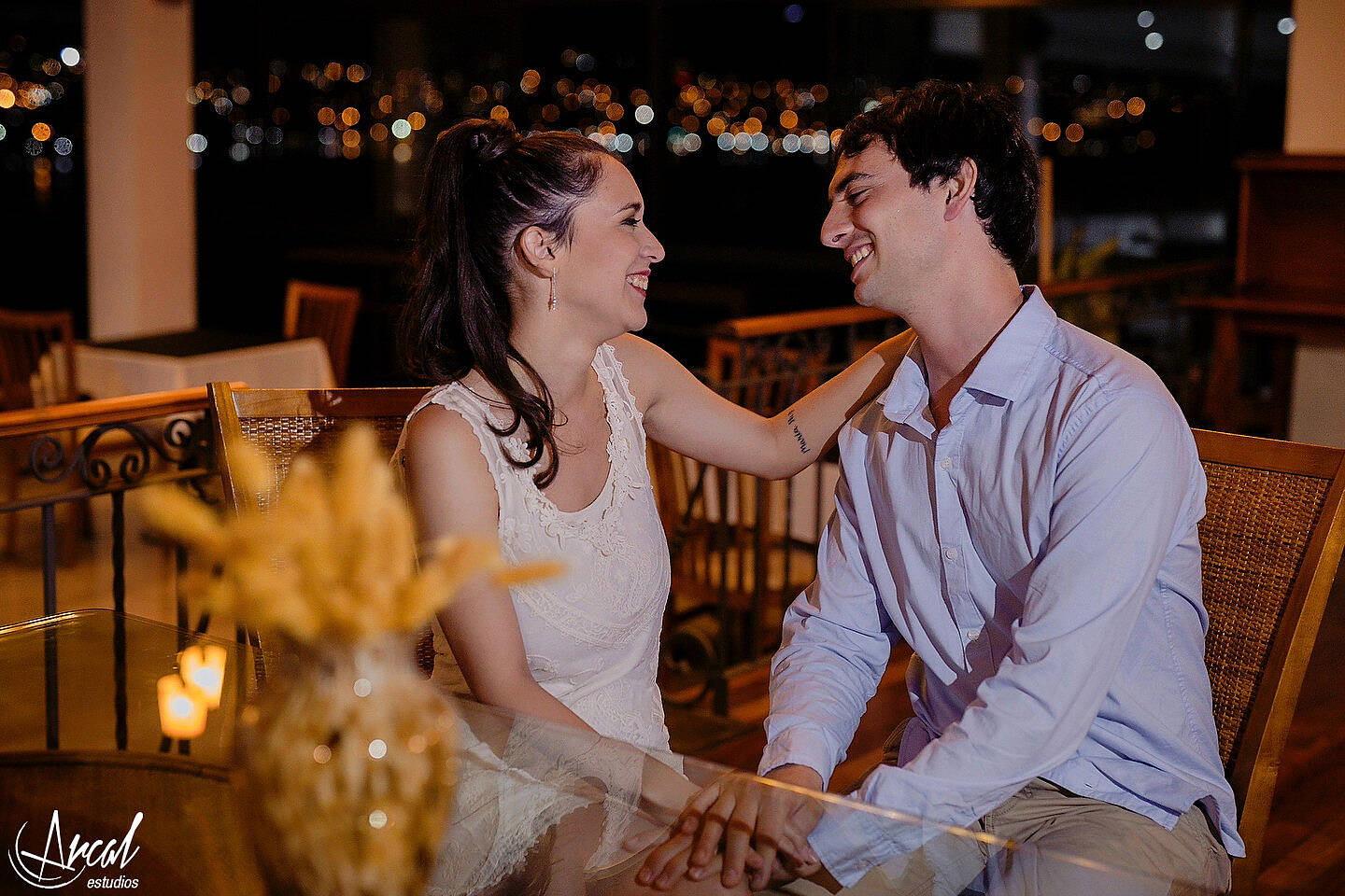 069_Lourdes y Rodrigo, fotos pre-boda, costanera, lago san roque villa carlos paz, fotografías en tagore suites villa del lago_2