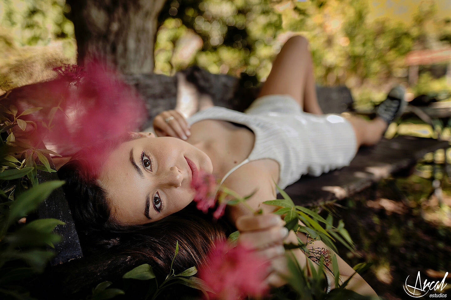 017-cata-succio-book-quincean-era-en-el-vivero-de-nora-fotos-en-campo-de-lavanda-domaine-de-puberclair-y-nebula-vin-edos-a-123791