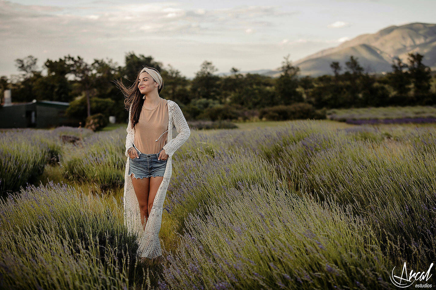 064-cata-succio-book-quincean-era-en-el-vivero-de-nora-fotos-en-campo-de-lavanda-domaine-de-puberclair-y-nebula-vin-edos-a-123791