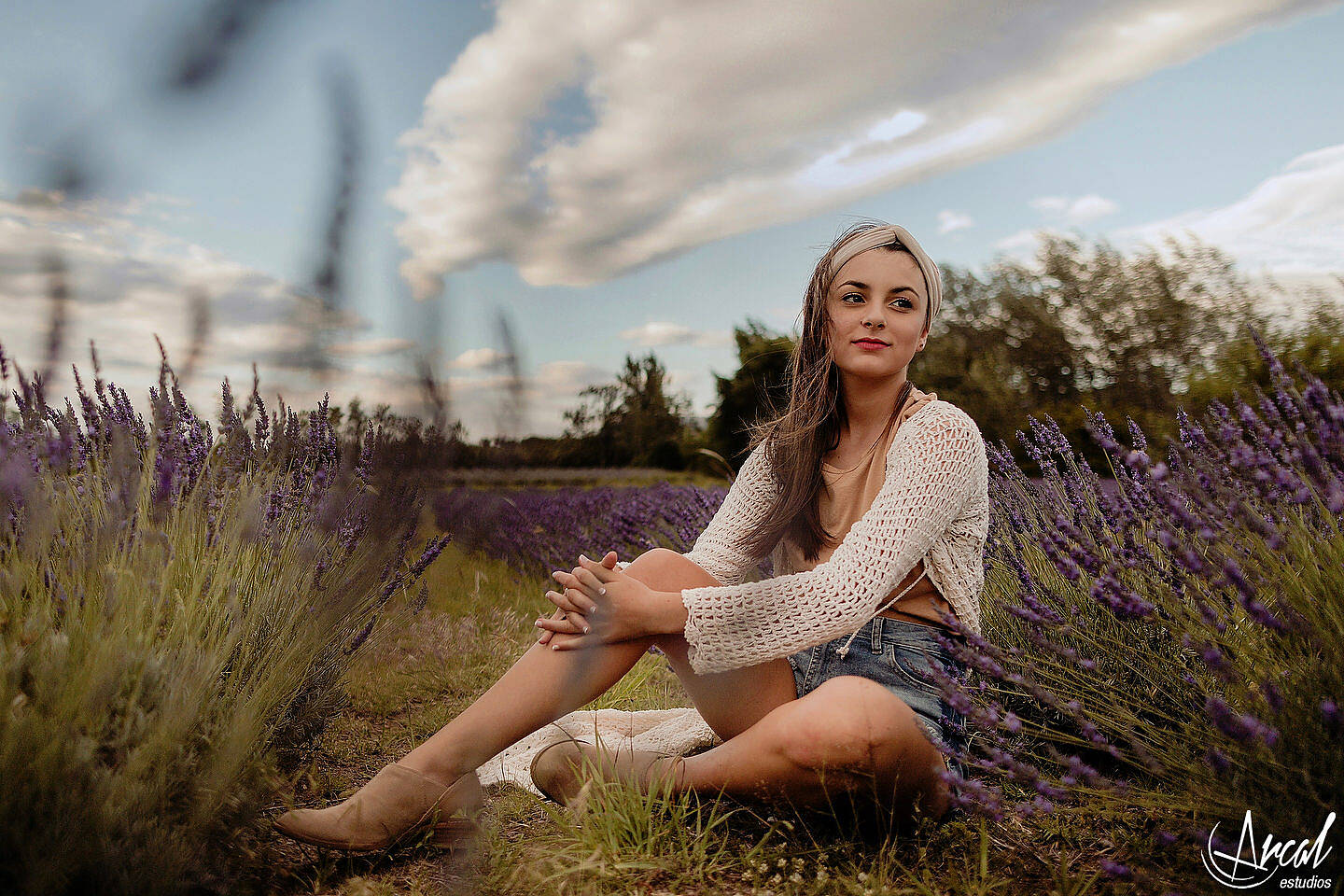 070-cata-succio-book-quincean-era-en-el-vivero-de-nora-fotos-en-campo-de-lavanda-domaine-de-puberclair-y-nebula-vin-edos-a-123791