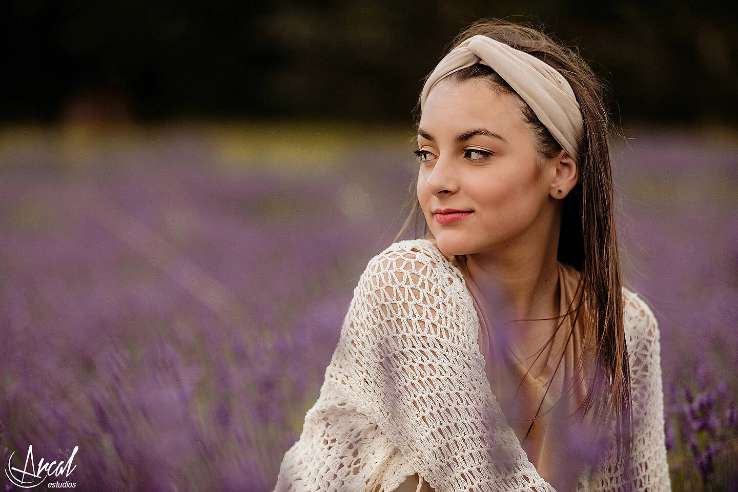 073-cata-succio-book-quincean-era-en-el-vivero-de-nora-fotos-en-campo-de-lavanda-domaine-de-puberclair-y-nebula-vin-edos-123791