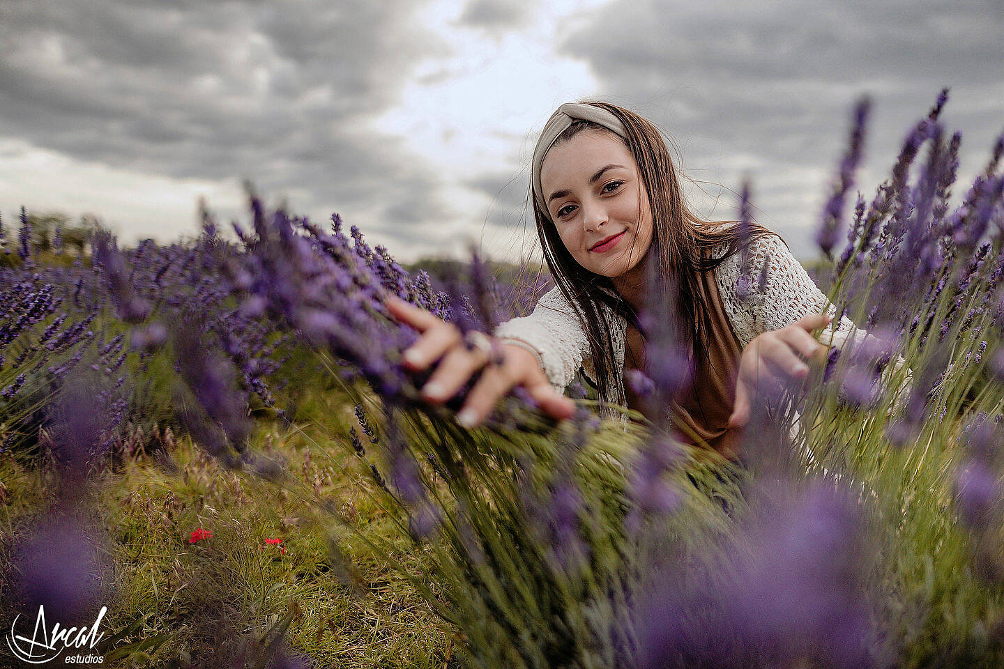 082-cata-succio-book-quincean-era-en-el-vivero-de-nora-fotos-en-campo-de-lavanda-domaine-de-puberclair-y-nebula-vin-edos-123791