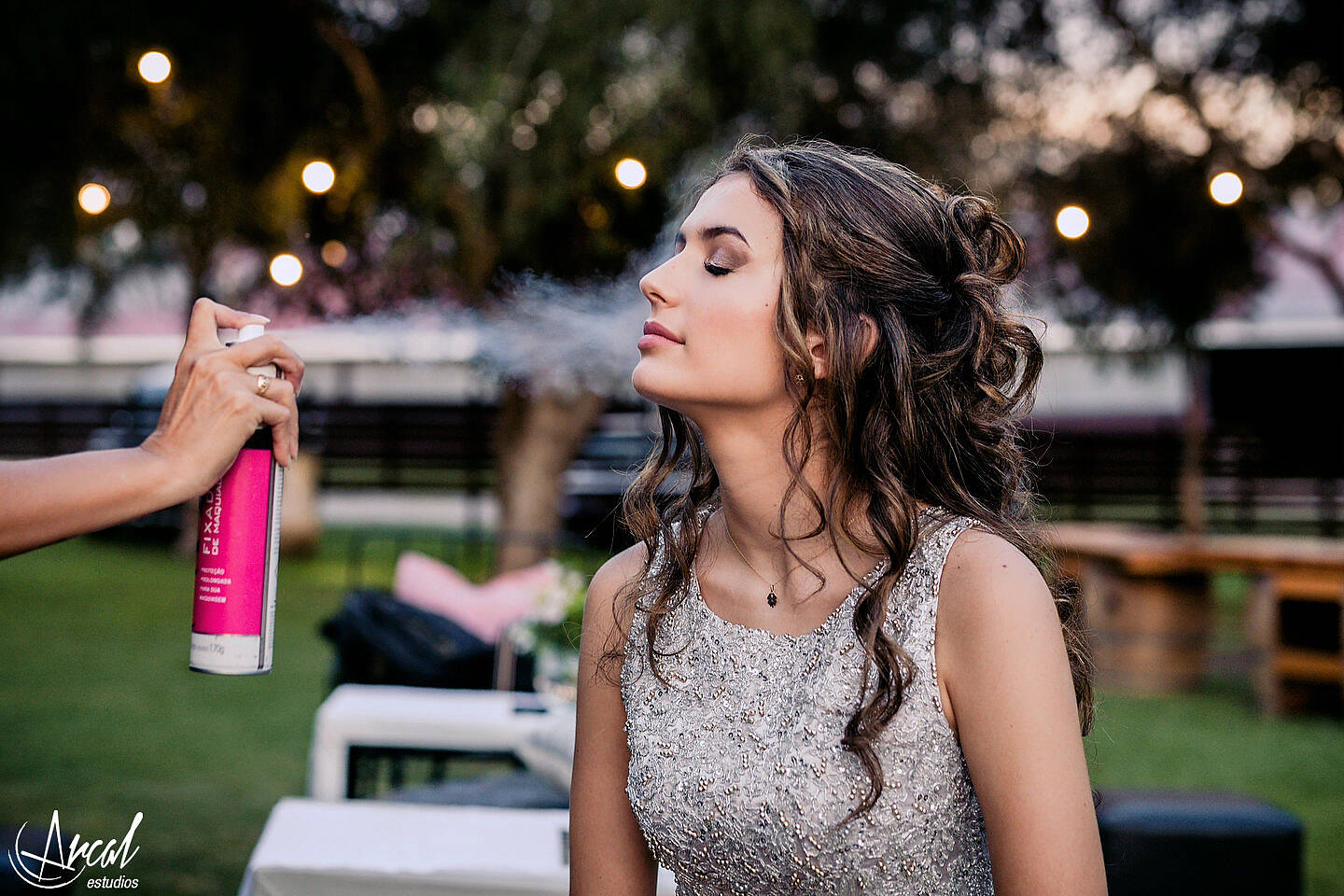 039-giuliana-pelletieri-make-up-de-carla-salguero-en-salo-n-las-grolas-quince-an-os-fiesta-en-pandemia-carlos-paz-malaguen-o-124948