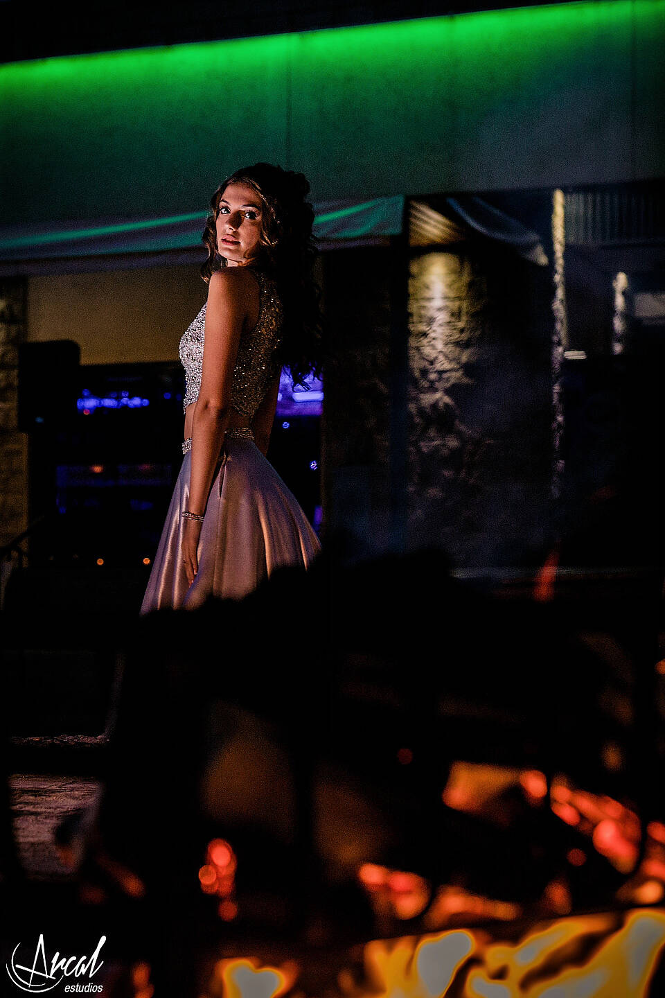 049-giuliana-pelletieri-make-up-de-carla-salguero-en-salo-n-las-grolas-quince-an-os-fiesta-en-pandemia-carlos-paz-malaguen-o-124948