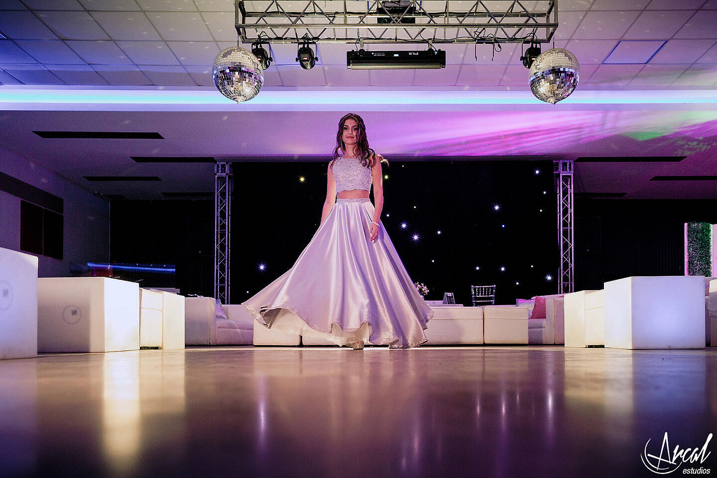 110-giuliana-pelletieri-make-up-de-carla-salguero-en-salo-n-las-grolas-quince-an-os-fiesta-en-pandemia-carlos-paz-malaguen-oa-124948