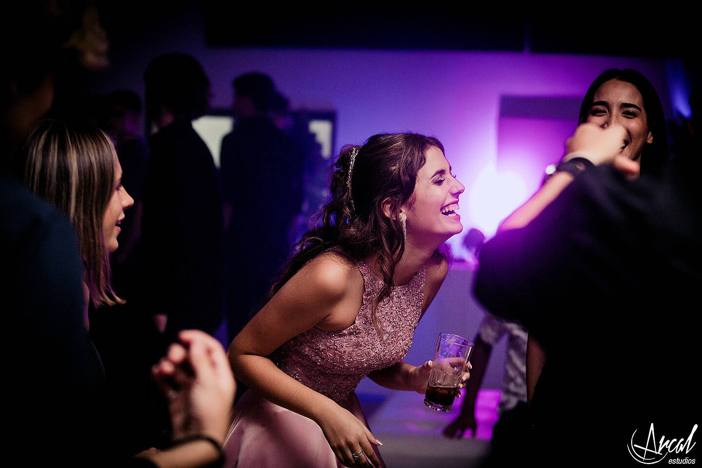 218-giuliana-pelletieri-make-up-de-carla-salguero-en-salo-n-las-grolas-quince-an-os-fiesta-en-pandemia-carlos-paz-malaguen-oa-124948