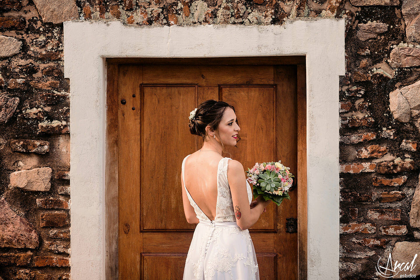 019_Lourdes y Rodrigo; boda en pandemia, iglesia católica parroquia de jesus maría, evento en estancia el rosal, agua de oro, córdoba