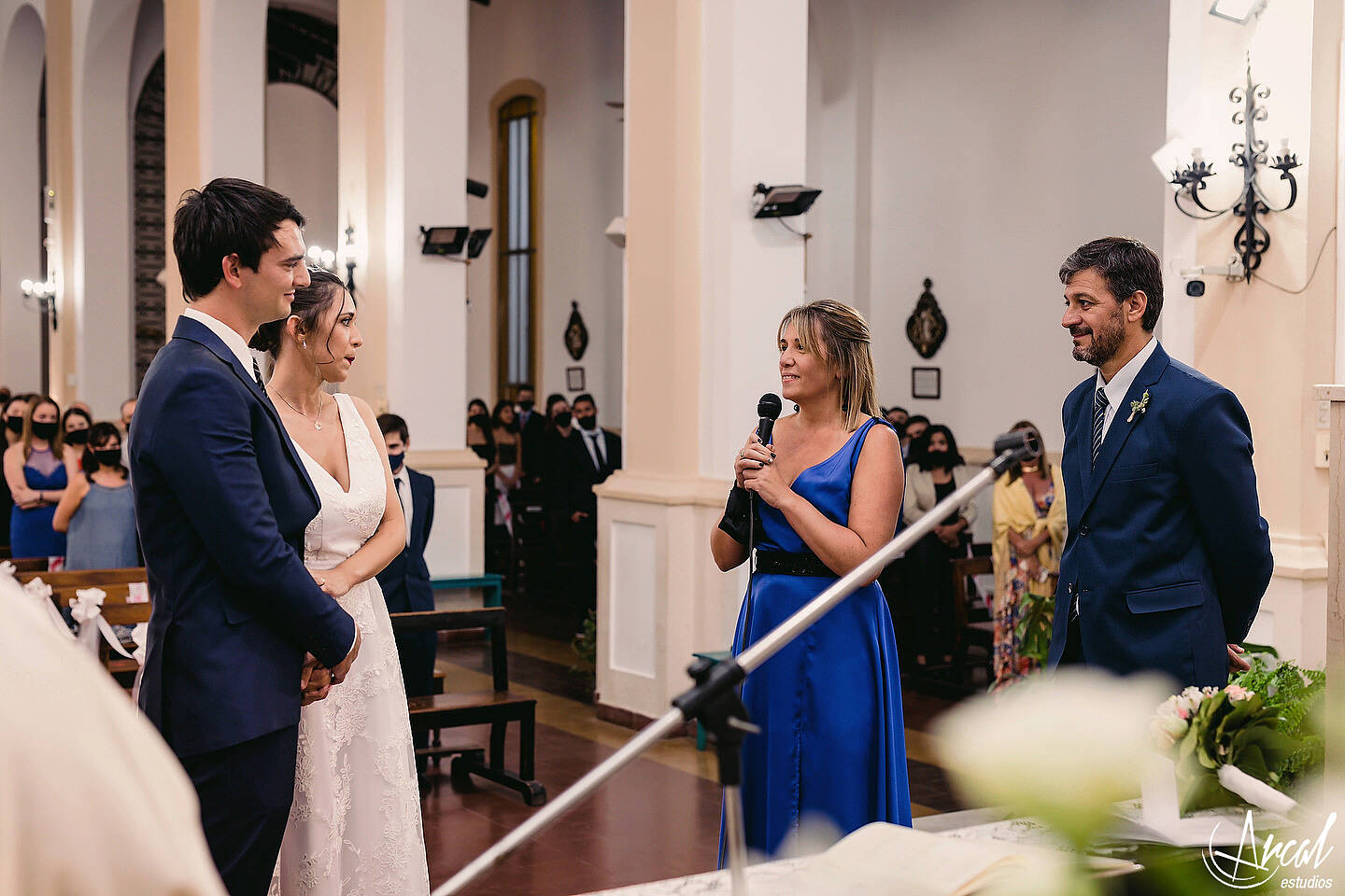 121_Lourdes y Rodrigo; boda en pandemia, iglesia católica parroquia de jesus maría, evento en estancia el rosal, agua de oro, córdobaA