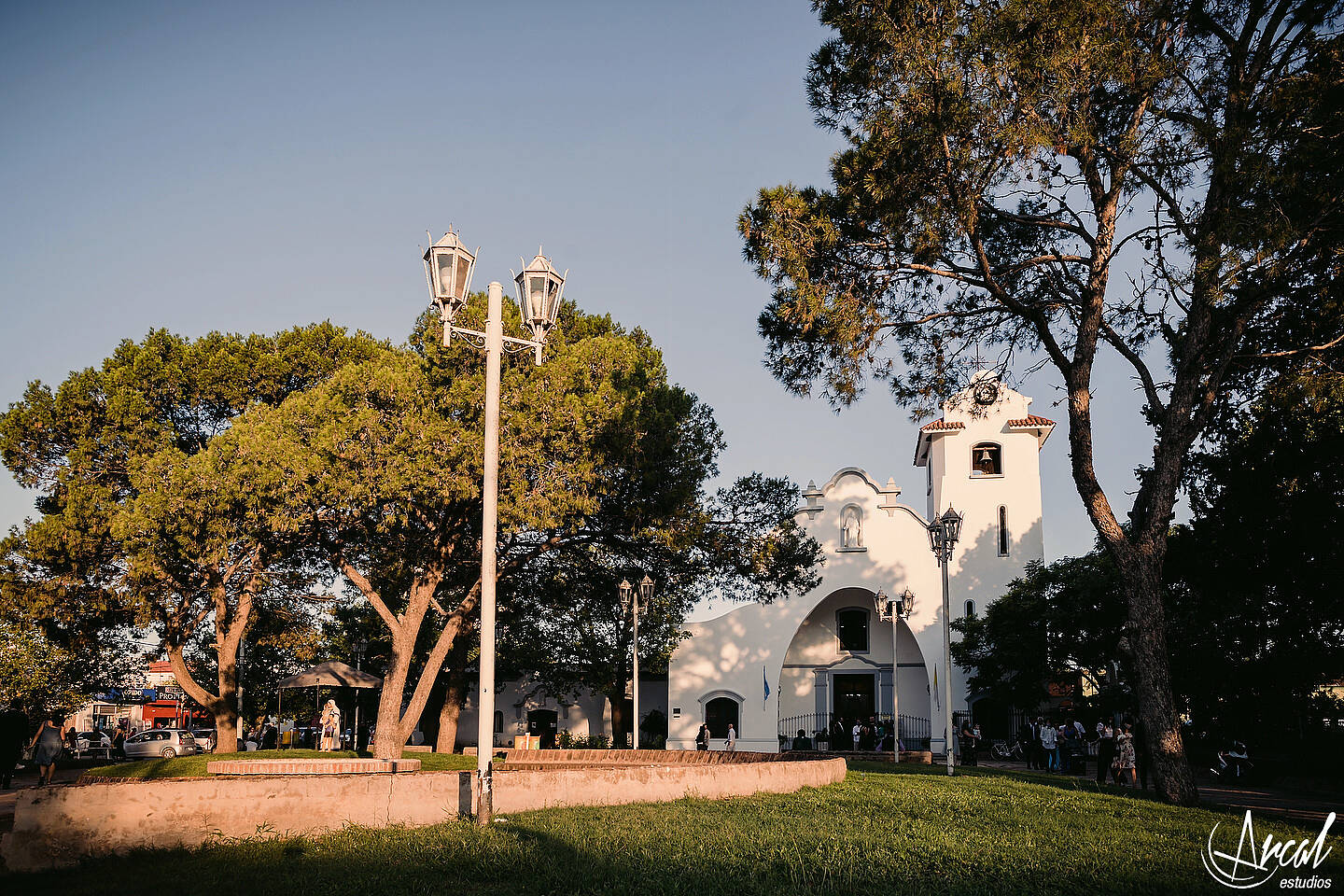 166_Lourdes y Rodrigo; boda en pandemia, iglesia católica parroquia de jesus maría, evento en estancia el rosal, agua de oro, córdobaA