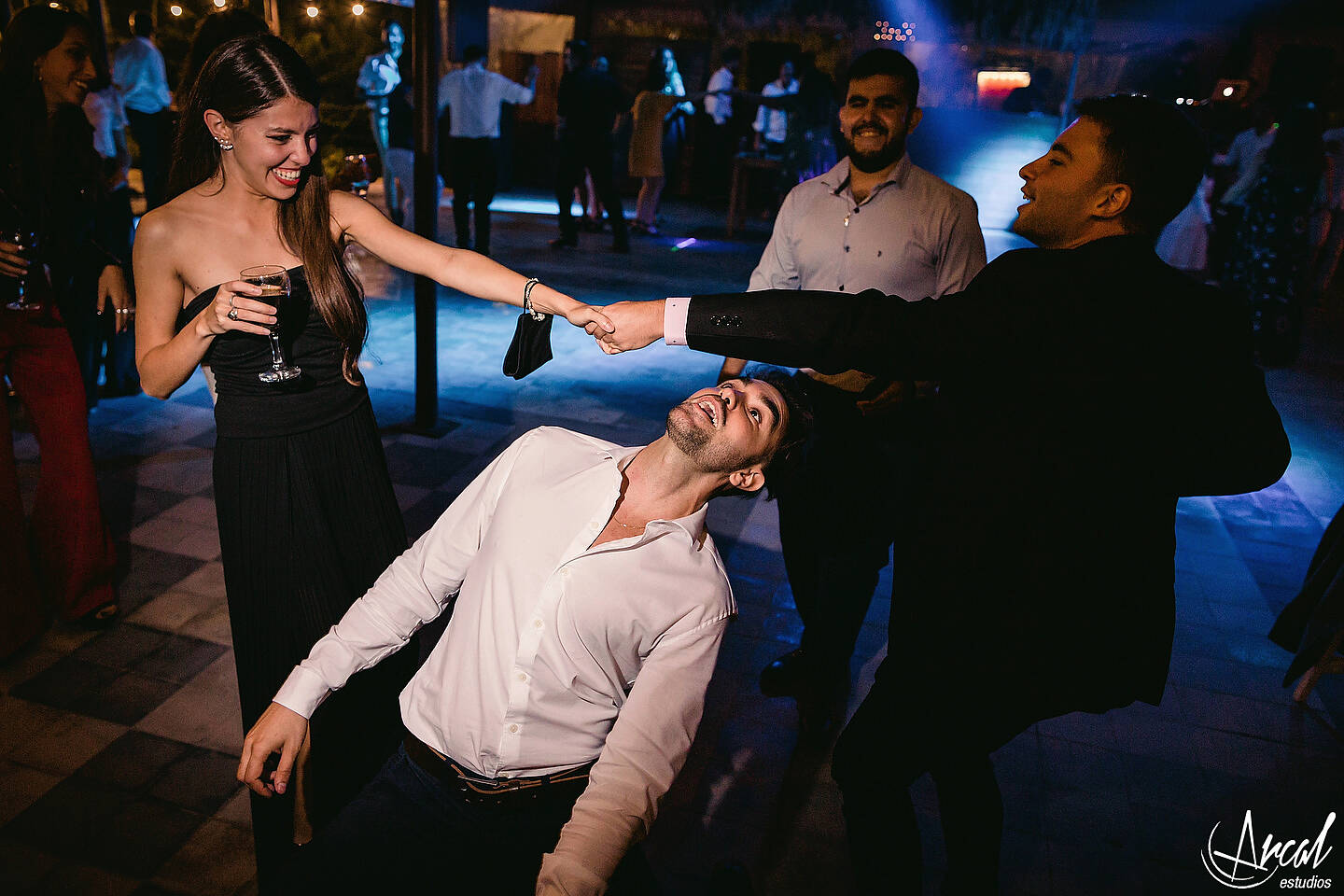 364_Lourdes y Rodrigo; boda en pandemia, iglesia católica parroquia de jesus maría, evento en estancia el rosal, agua de oro, córdoba