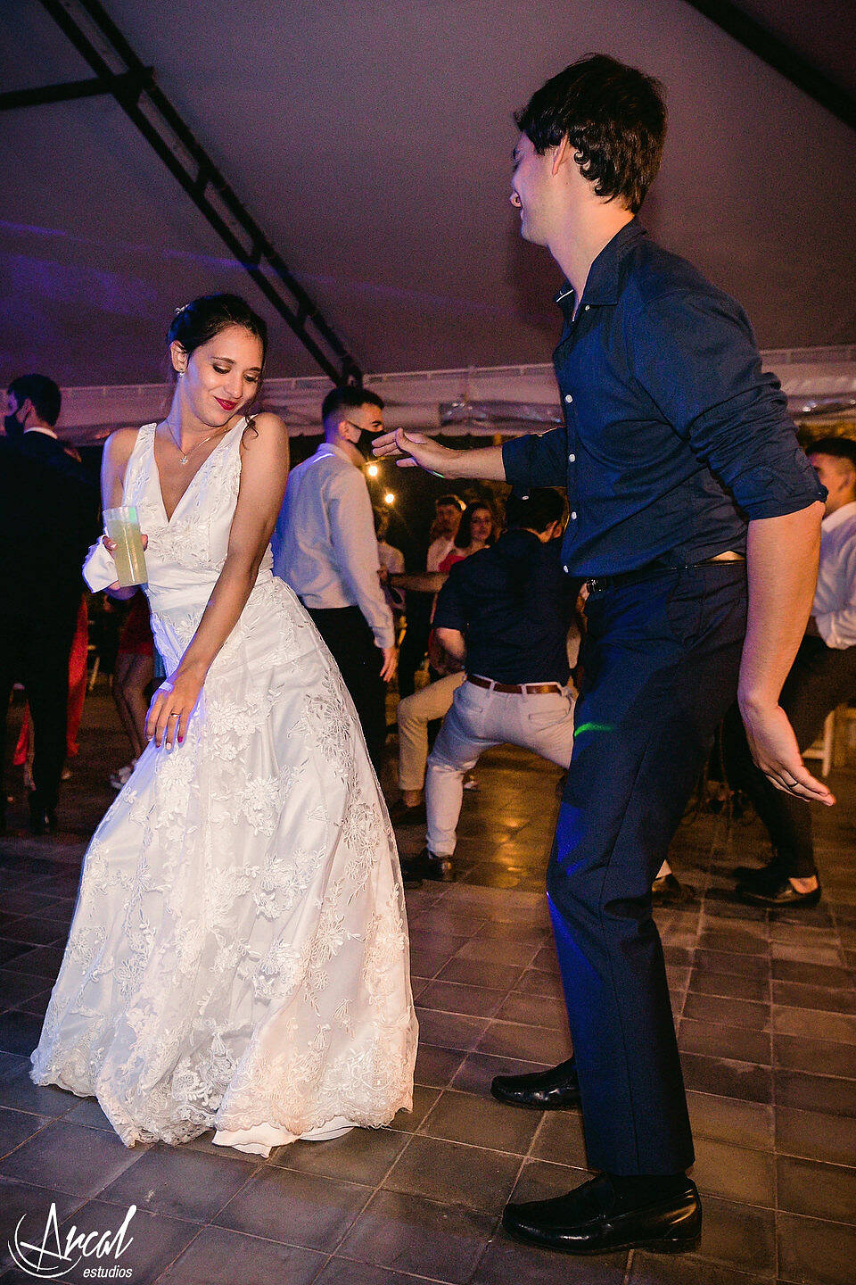 406_Lourdes y Rodrigo; boda en pandemia, iglesia católica parroquia de jesus maría, evento en estancia el rosal, agua de oro, córdobaA