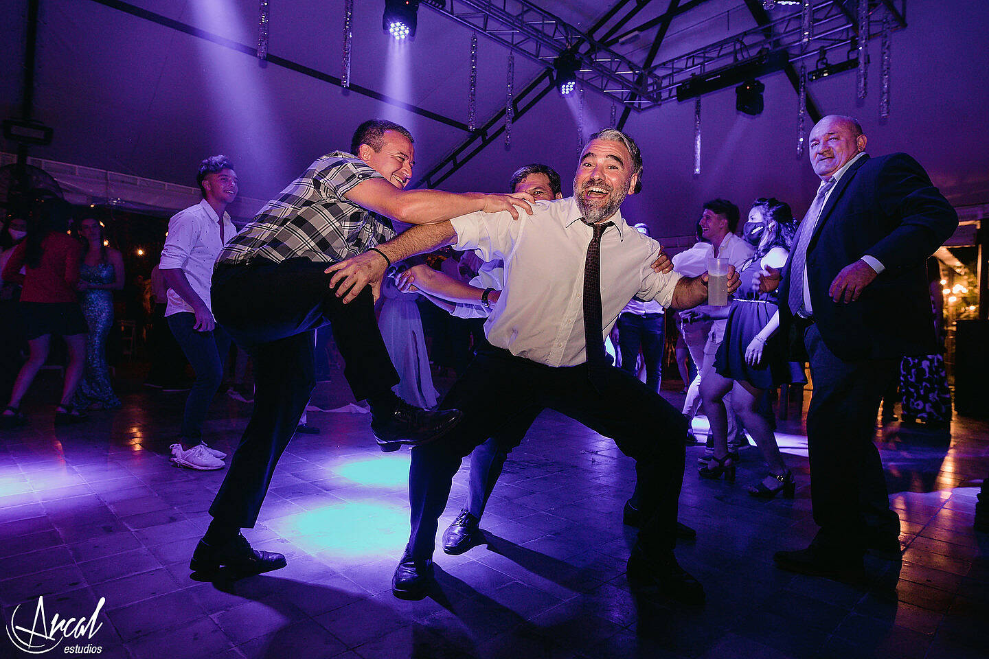 425_Lourdes y Rodrigo; boda en pandemia, iglesia católica parroquia de jesus maría, evento en estancia el rosal, agua de oro, córdobaA