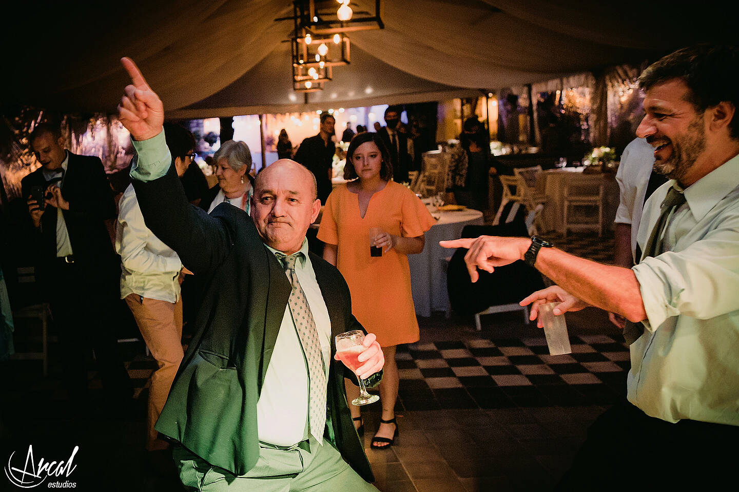 443_Lourdes y Rodrigo; boda en pandemia, iglesia católica parroquia de jesus maría, evento en estancia el rosal, agua de oro, córdobaA