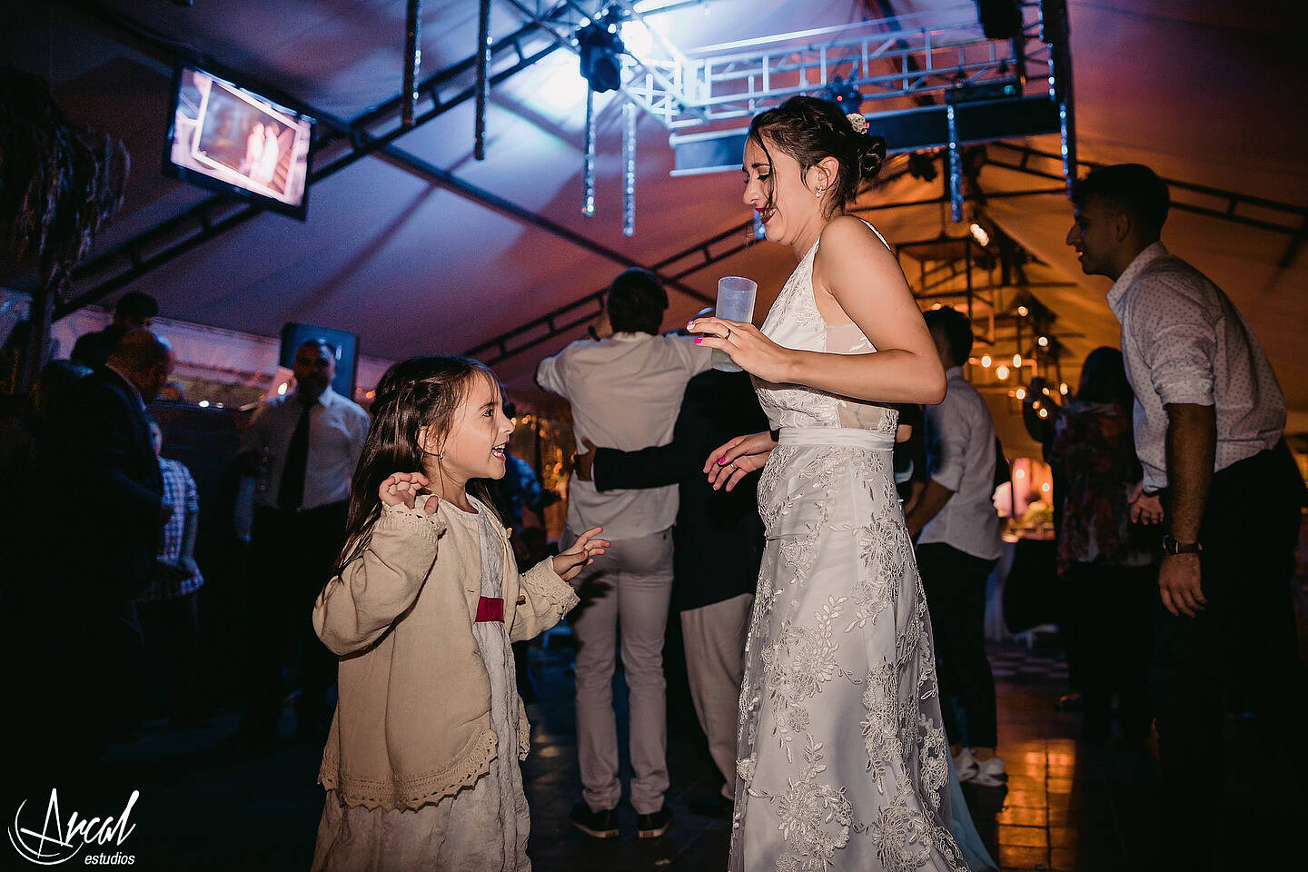 449_Lourdes y Rodrigo; boda en pandemia, iglesia católica parroquia de jesus maría, evento en estancia el rosal, agua de oro, córdobaA