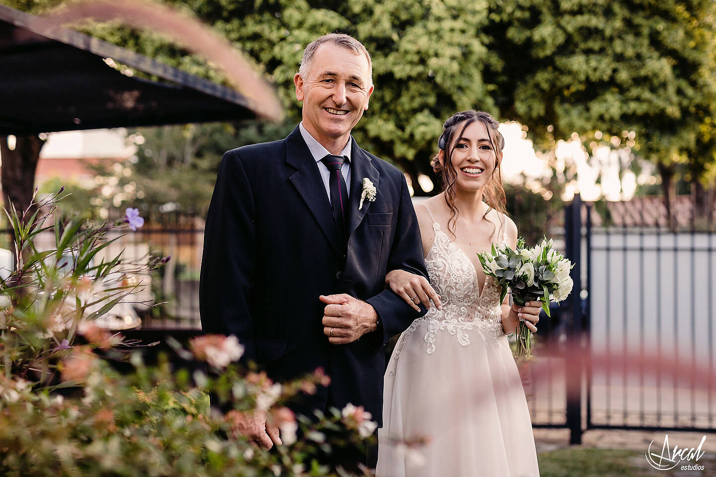 069_Julieta y Agustín - Casamiento en pandemia, salón del Jockey Carlos Paz