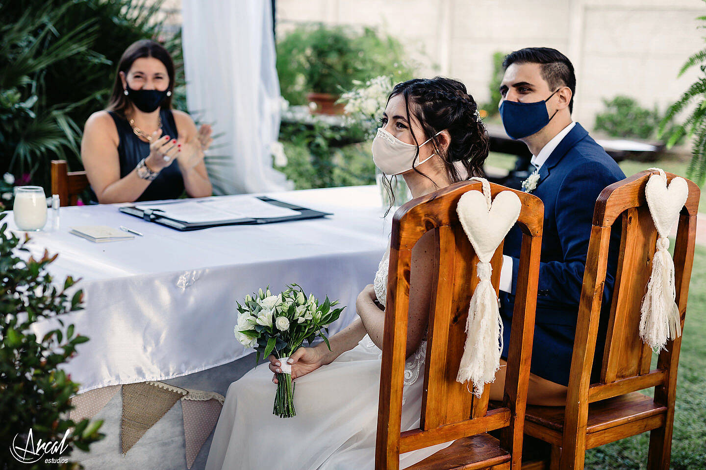 089_Julieta y Agustín - Casamiento en pandemia, salón del Jockey Carlos Paz