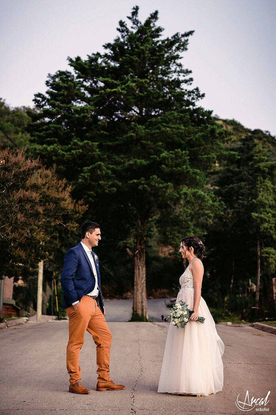 200_Julieta y Agustín - Casamiento en pandemia, salón del Jockey Carlos Paz