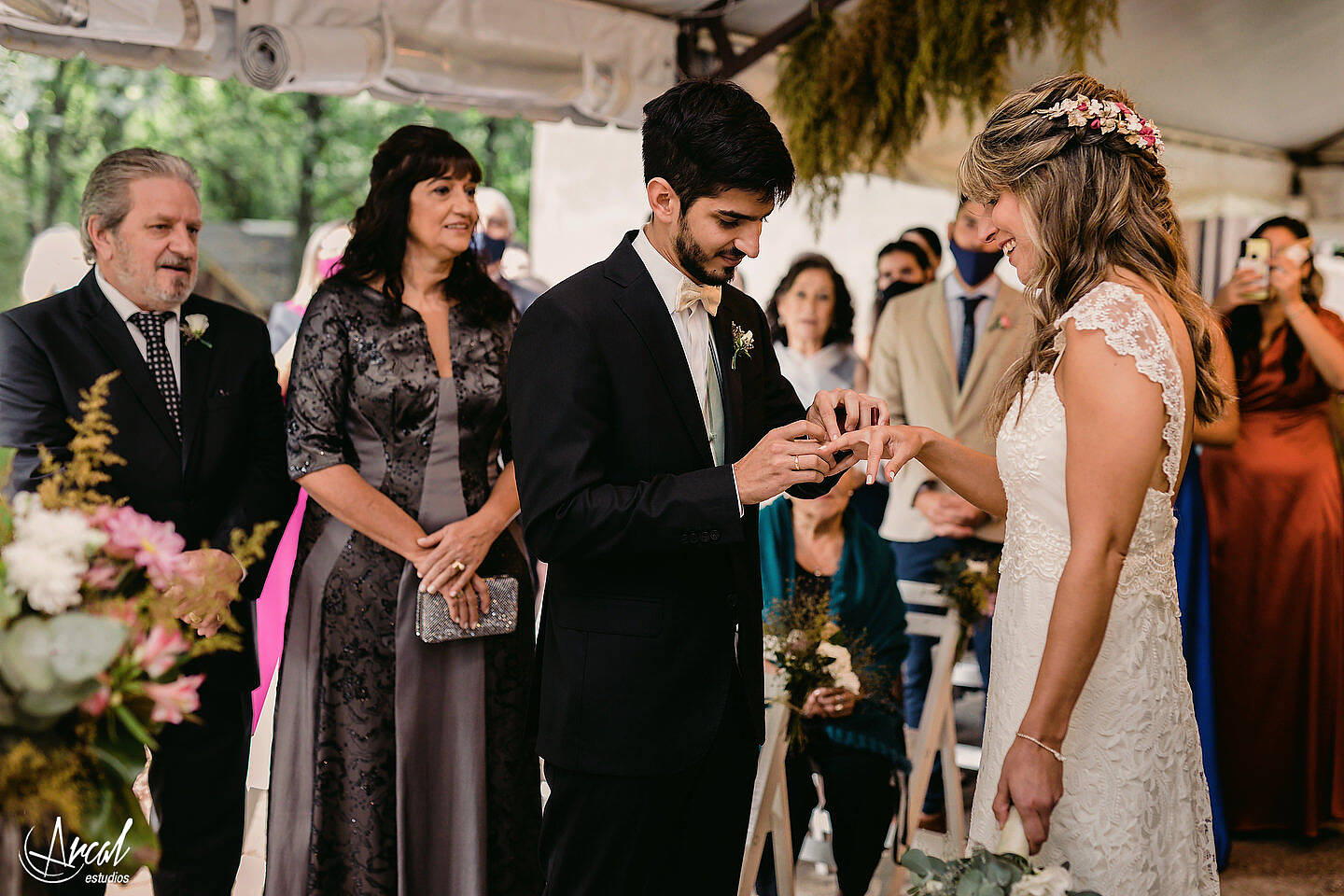 132_Carla y Guille, casamiento en pandemia, boda en estancia El Rosal de Agua de Oro, animación de Ramiro Buteler, fotografía de Arcal Estudios