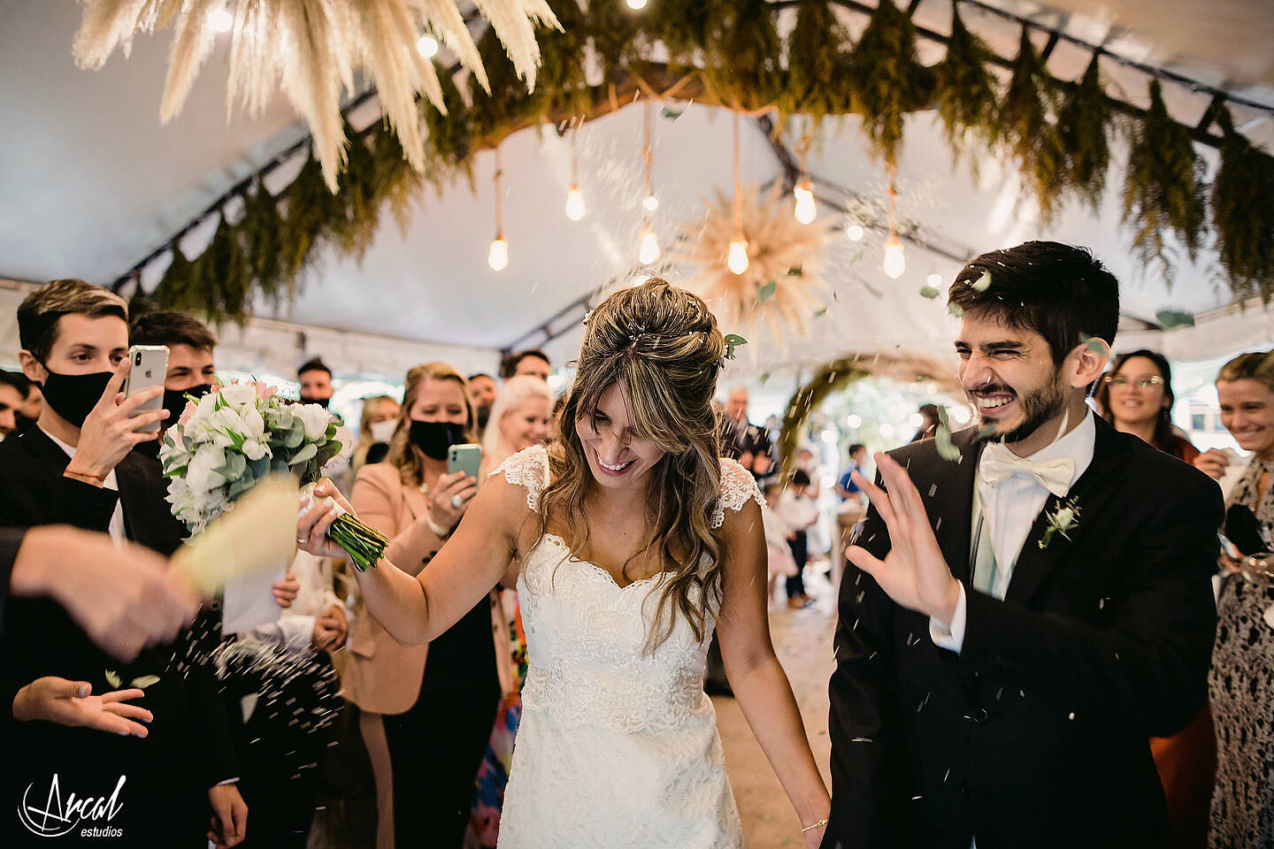 143_Carla y Guille, casamiento en pandemia, boda en estancia El Rosal de Agua de Oro, animación de Ramiro Buteler, fotografía de Arcal Estudios