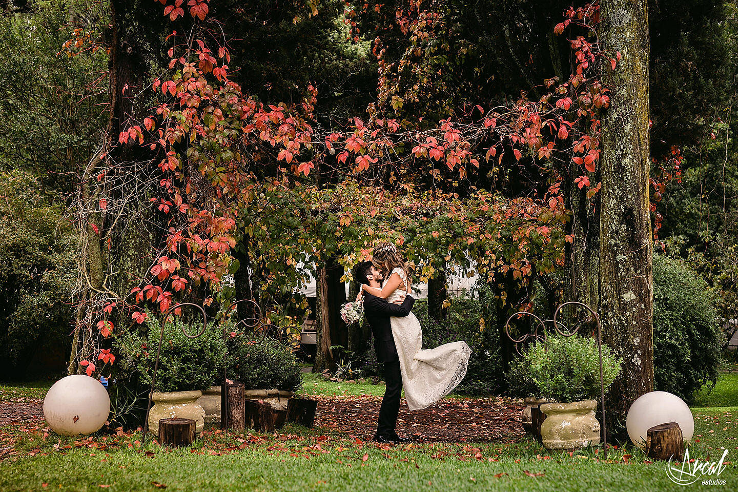 176_Carla y Guille, casamiento en pandemia, boda en estancia El Rosal de Agua de Oro, animación de Ramiro Buteler, fotografía de Arcal Estudios