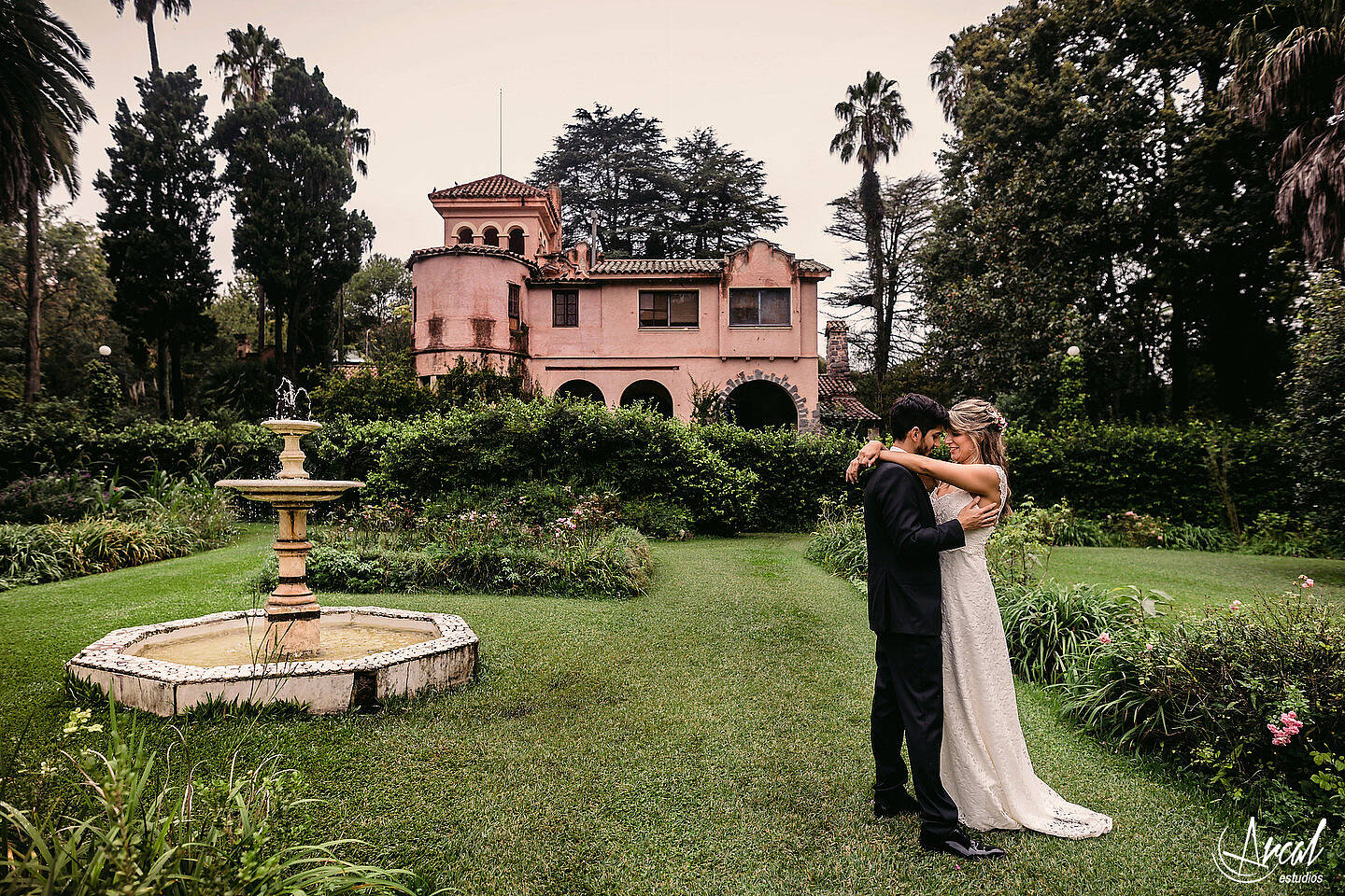 206_Carla y Guille, casamiento en pandemia, boda en estancia El Rosal de Agua de Oro, animación de Ramiro Buteler, fotografía de Arcal Estudios