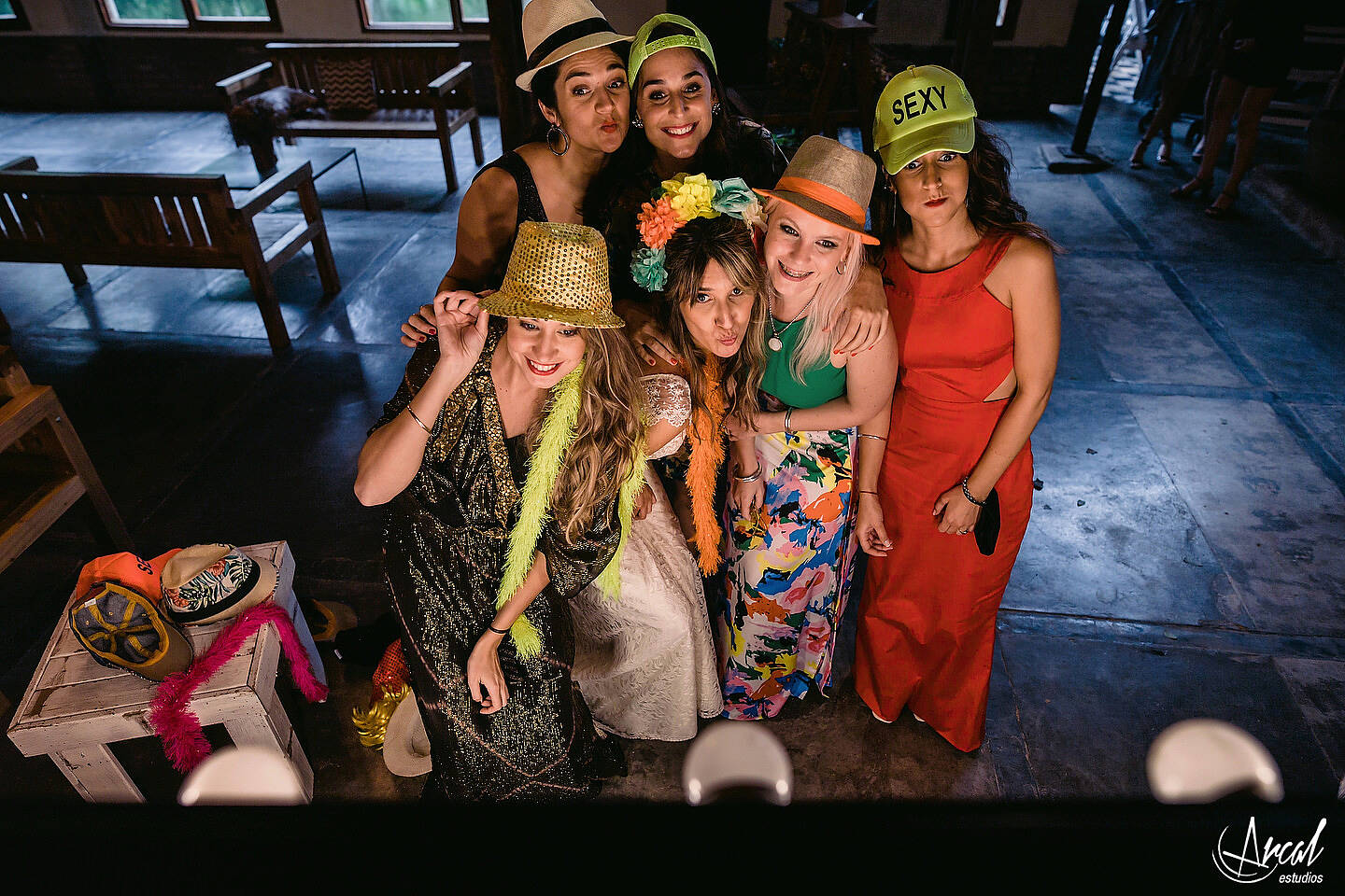 212_Carla y Guille, casamiento en pandemia, boda en estancia El Rosal de Agua de Oro, animación de Ramiro Buteler, fotografía de Arcal Estudios