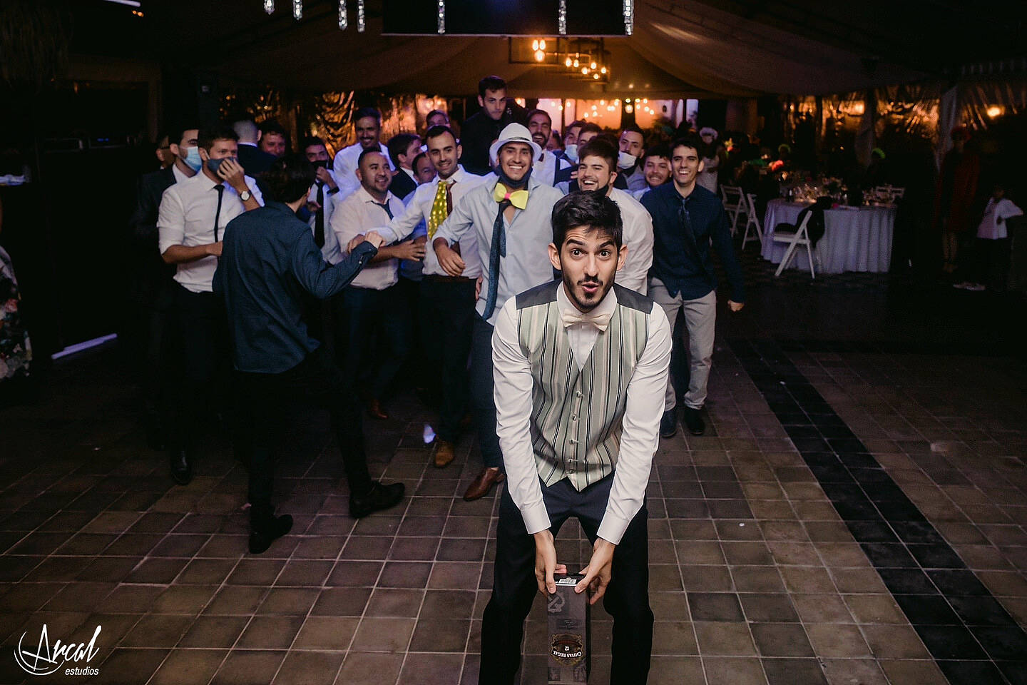 425_Carla y Guille, casamiento en pandemia, boda en estancia El Rosal de Agua de Oro, animación de Ramiro Buteler, fotografía de Arcal Estudios