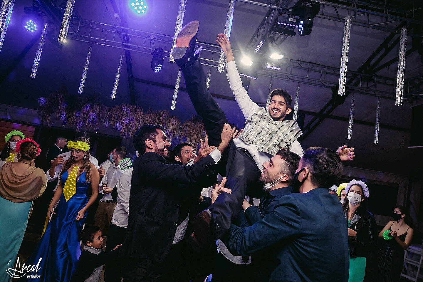 439_Carla y Guille, casamiento en pandemia, boda en estancia El Rosal de Agua de Oro, animación de Ramiro Buteler, fotografía de Arcal Estudios