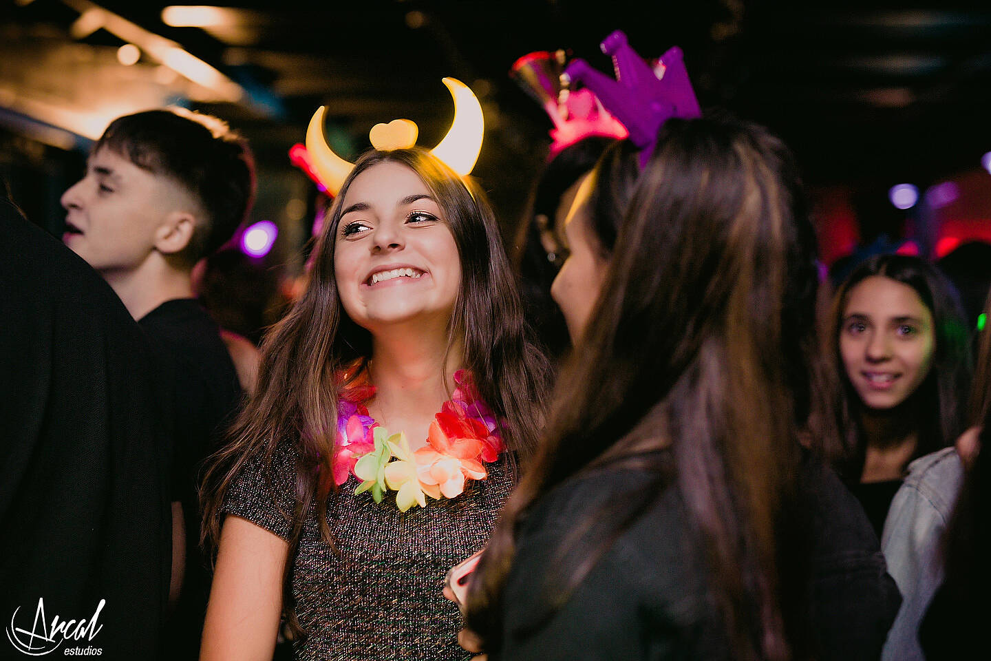 156-catalina-succio-quincean-era-fotografi-a-en-zebra-beach-frente-al-salo-n-jockey-club-carlos-paz-125783