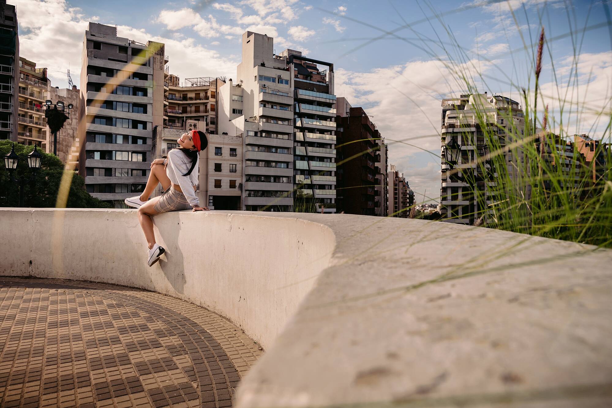 018-book-15-stefani-a-maldonado-sesio-n-de-fotos-urbana-co-rdoba-rueda-eiffel-fotos-en-bar-el-mezon-y-solutto-bar-134298