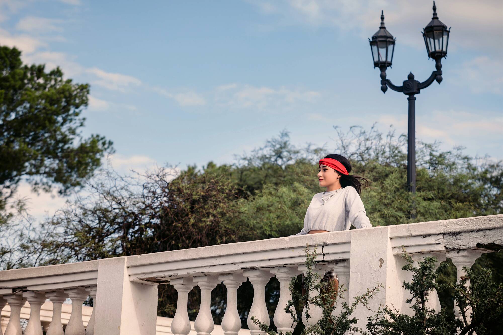 035-book-15-stefani-a-maldonado-sesio-n-de-fotos-urbana-co-rdoba-rueda-eiffel-fotos-en-bar-el-mezon-y-solutto-bar-134298