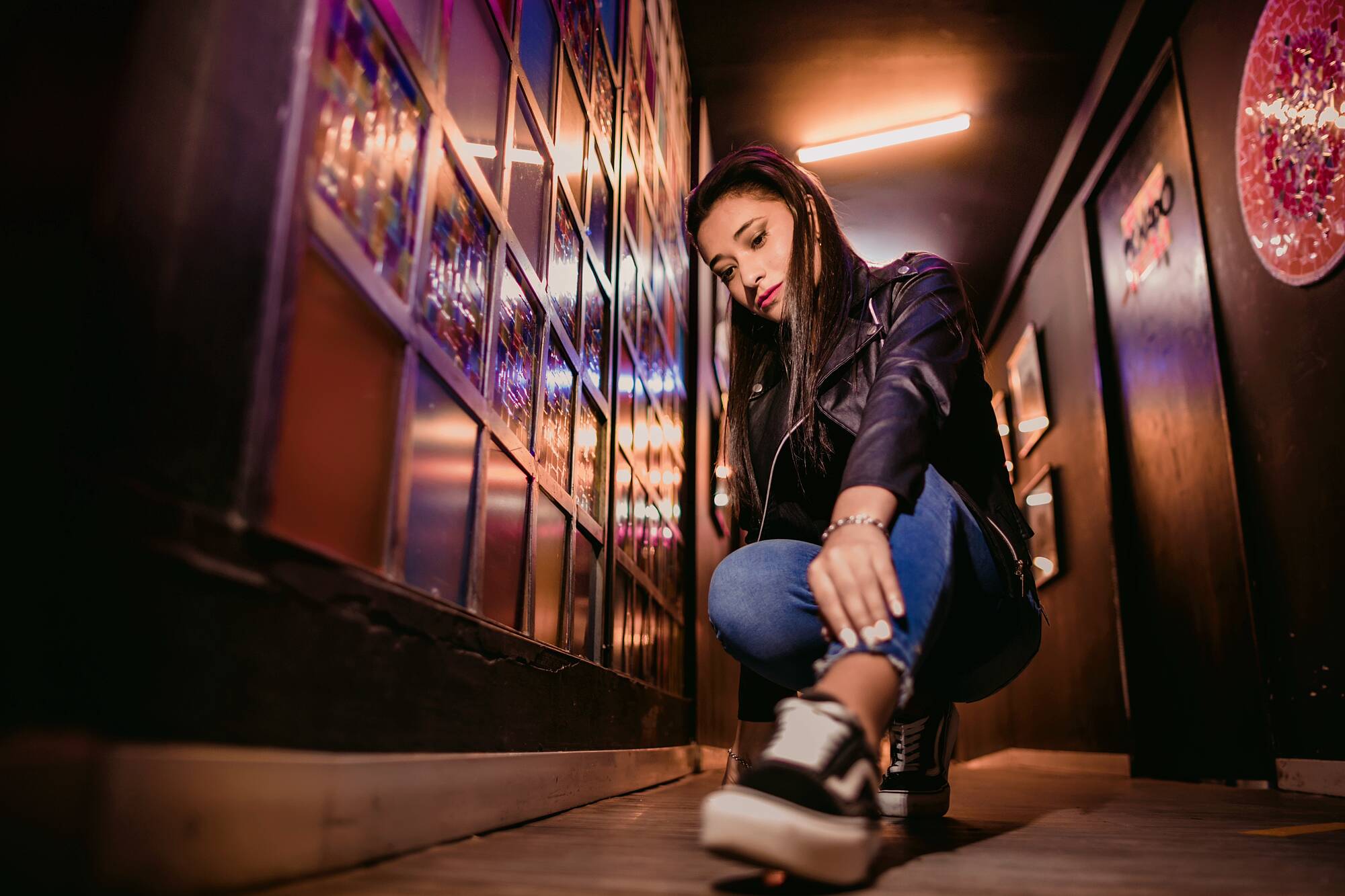 082-book-15-stefani-a-maldonado-sesio-n-de-fotos-urbana-co-rdoba-rueda-eiffel-fotos-en-bar-el-mezon-y-solutto-bar-134298