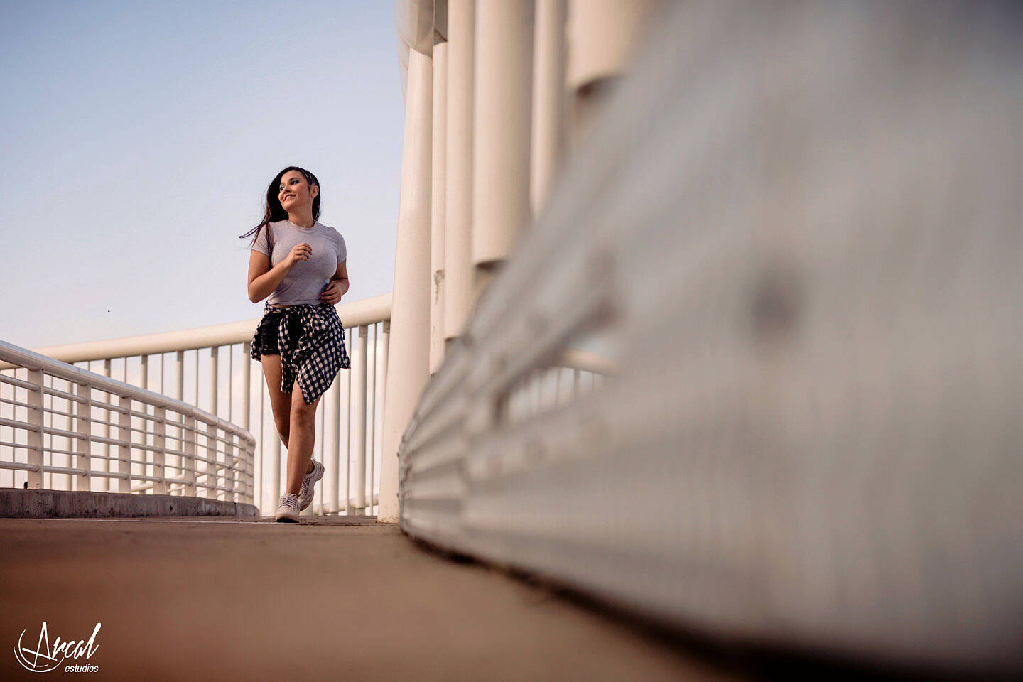 034-mile-nieto-book-de-quincean-era-en-puente-costanera-de-co-rdoba-gobernador-mestre-arte-urbano-murales-fotos-en-brindisi-cocktail-bar-134542