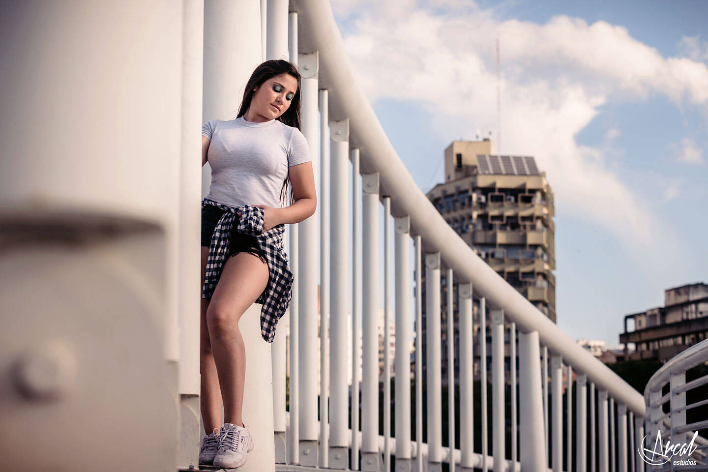 036-mile-nieto-book-de-quincean-era-en-puente-costanera-de-co-rdoba-gobernador-mestre-arte-urbano-murales-fotos-en-brindisi-cocktail-bar-a-134542